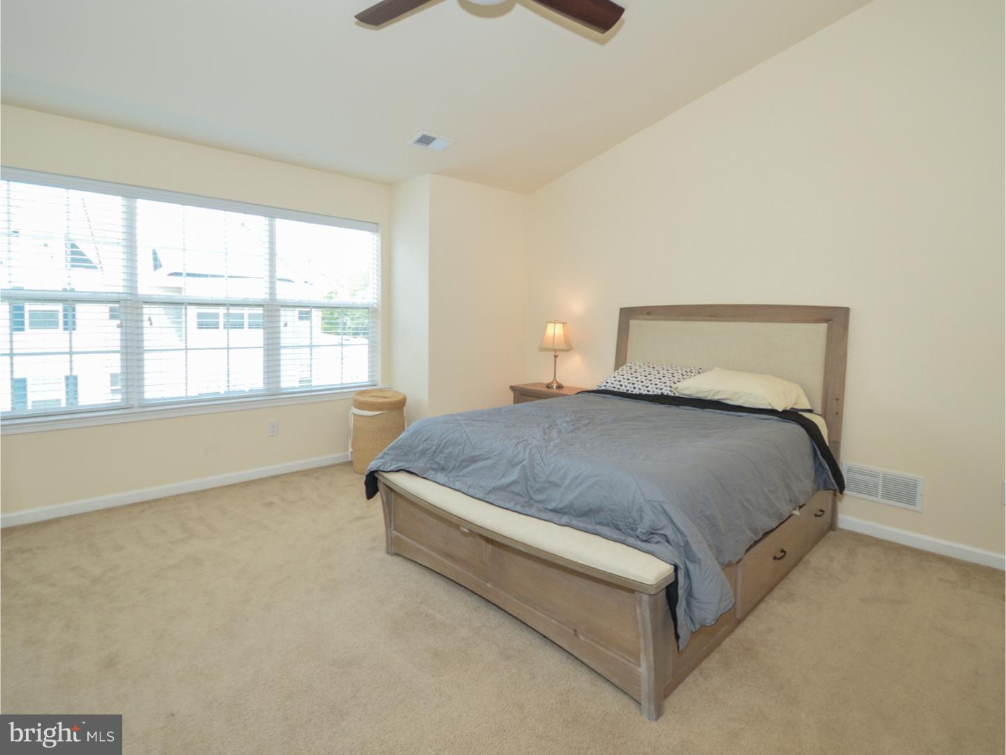 LAFAYETTE CROSSING - Residential Lease