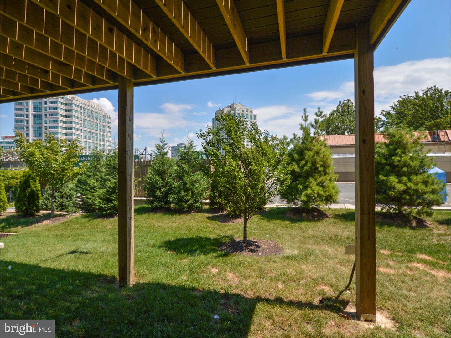 LAFAYETTE CROSSING - Residential Lease