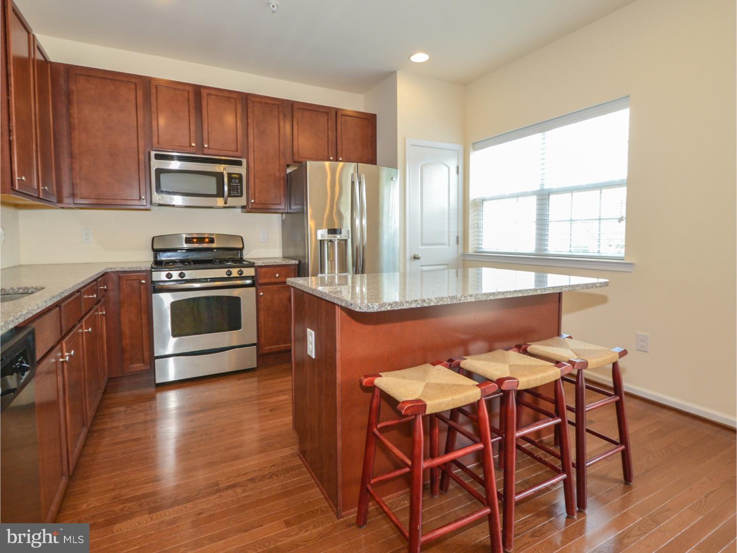 LAFAYETTE CROSSING - Residential Lease