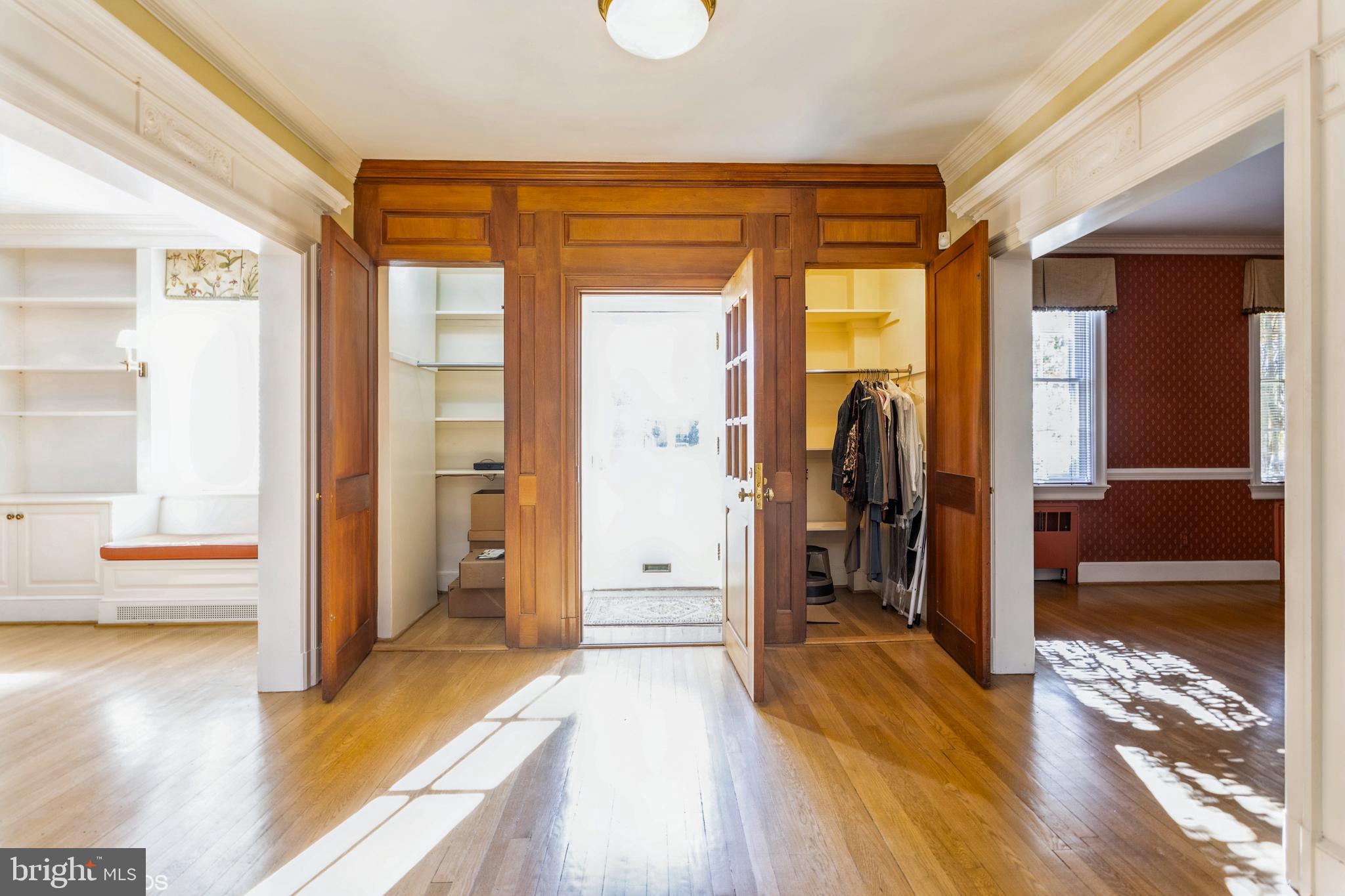 FALLSTAFF - Residential