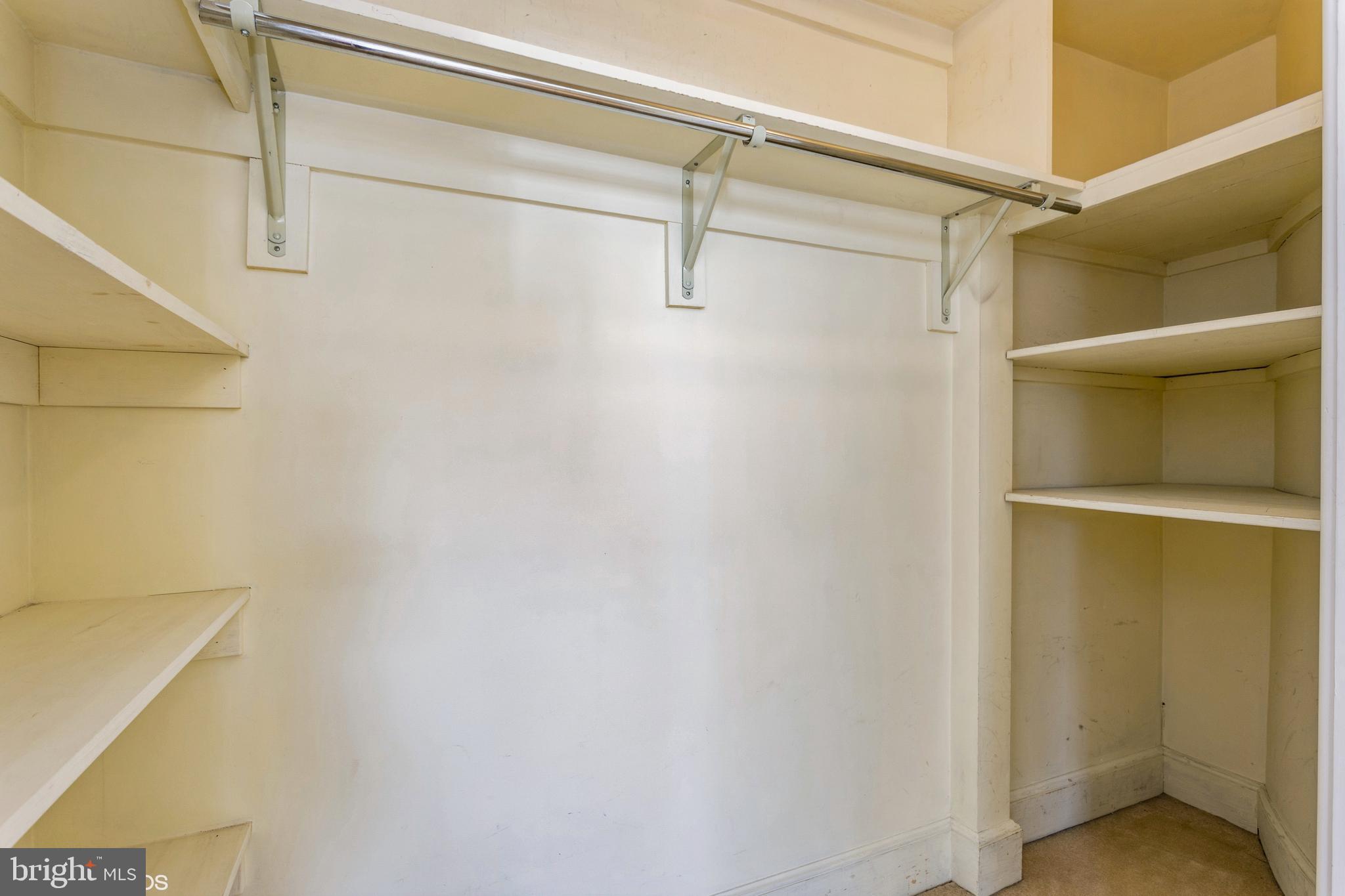 FALLSTAFF - Residential