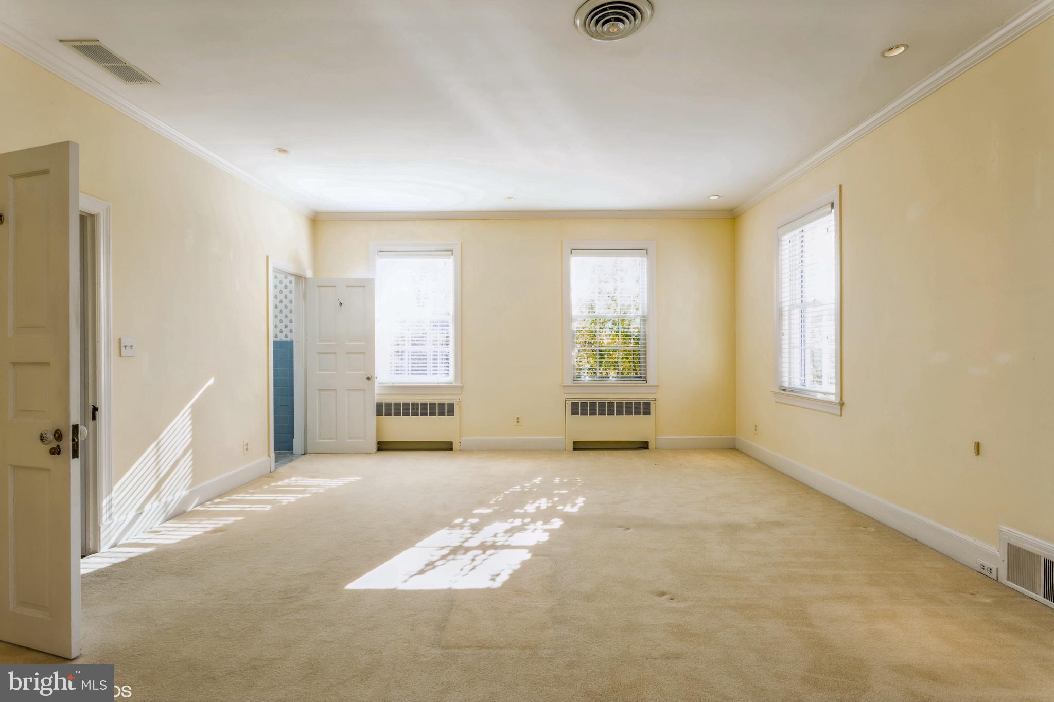 FALLSTAFF - Residential