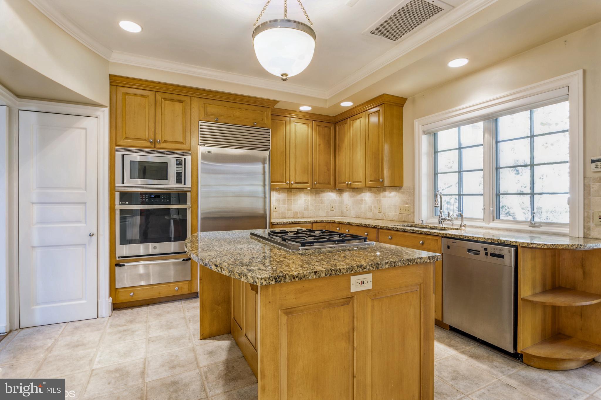 FALLSTAFF - Residential