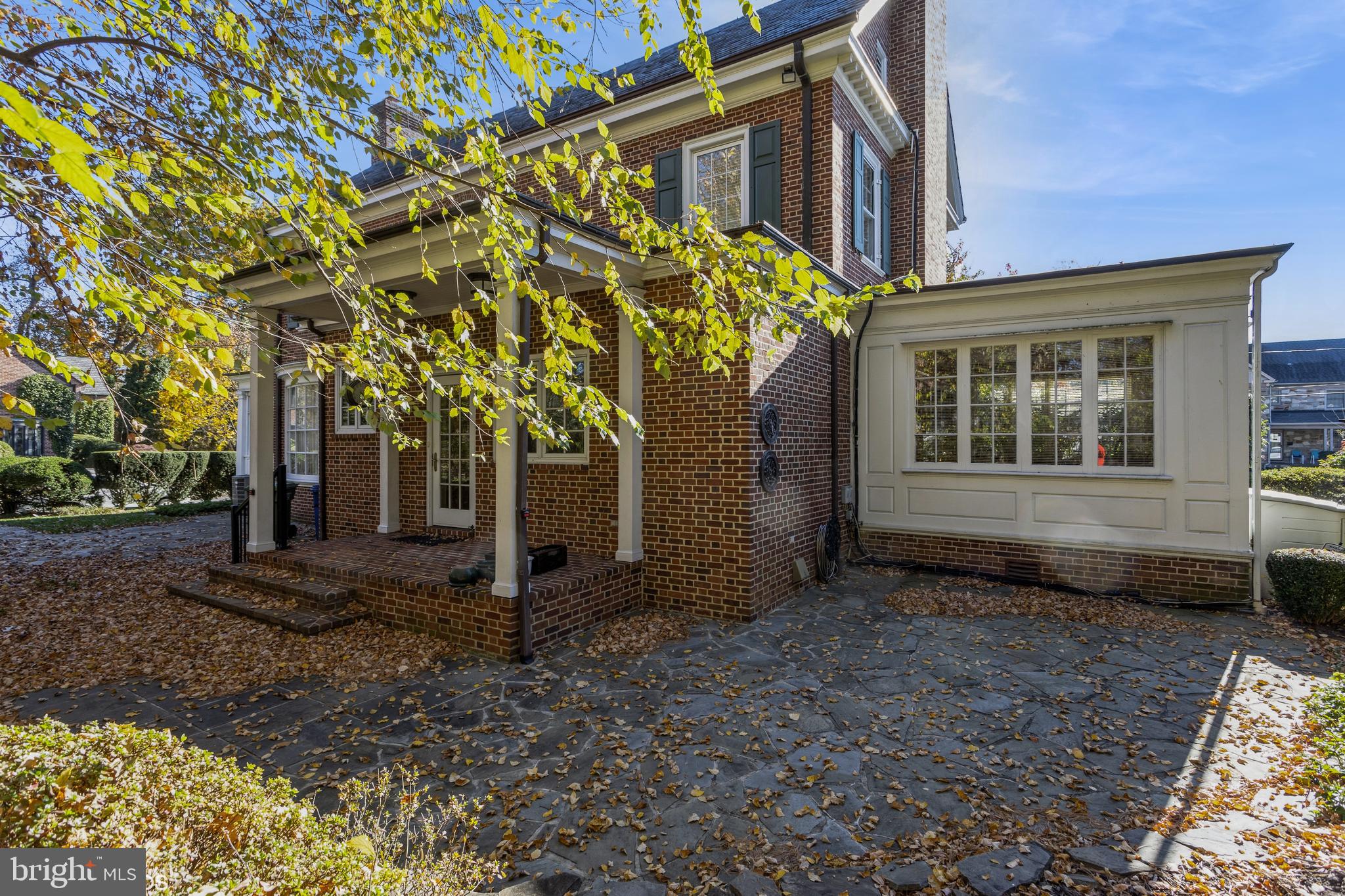 FALLSTAFF - Residential