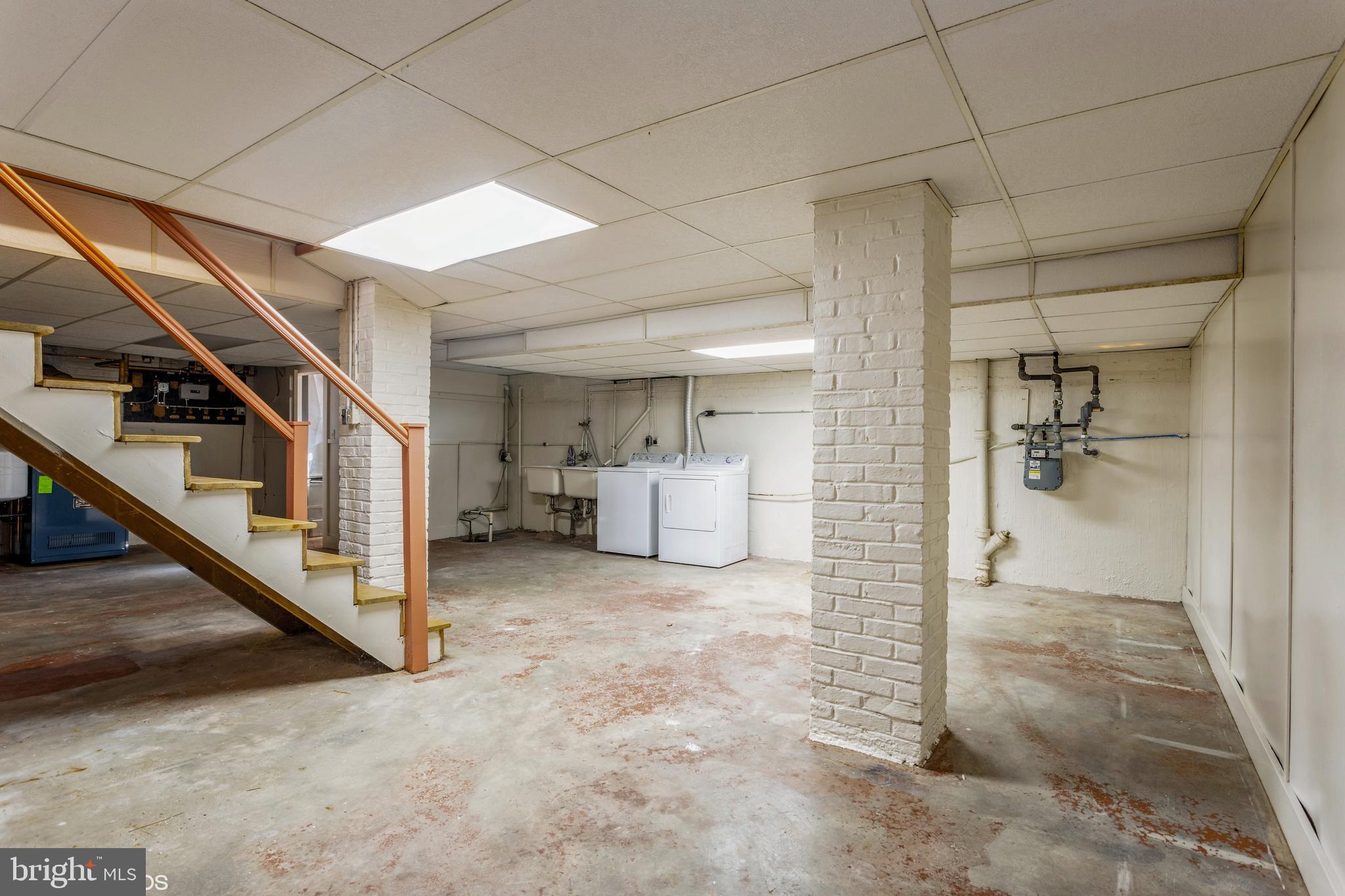 FALLSTAFF - Residential