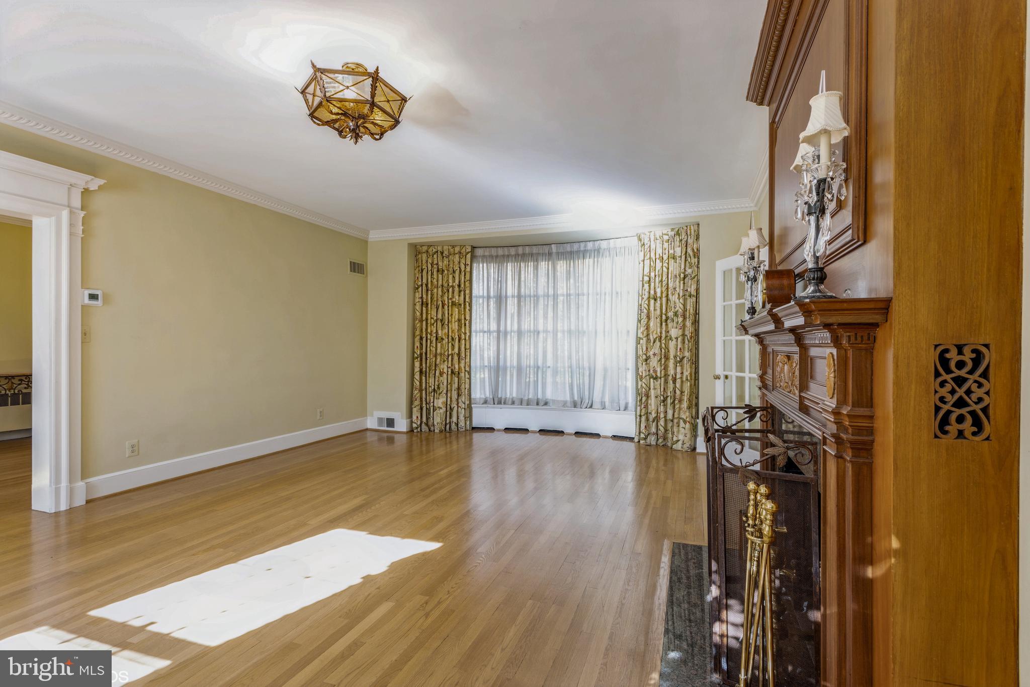 FALLSTAFF - Residential