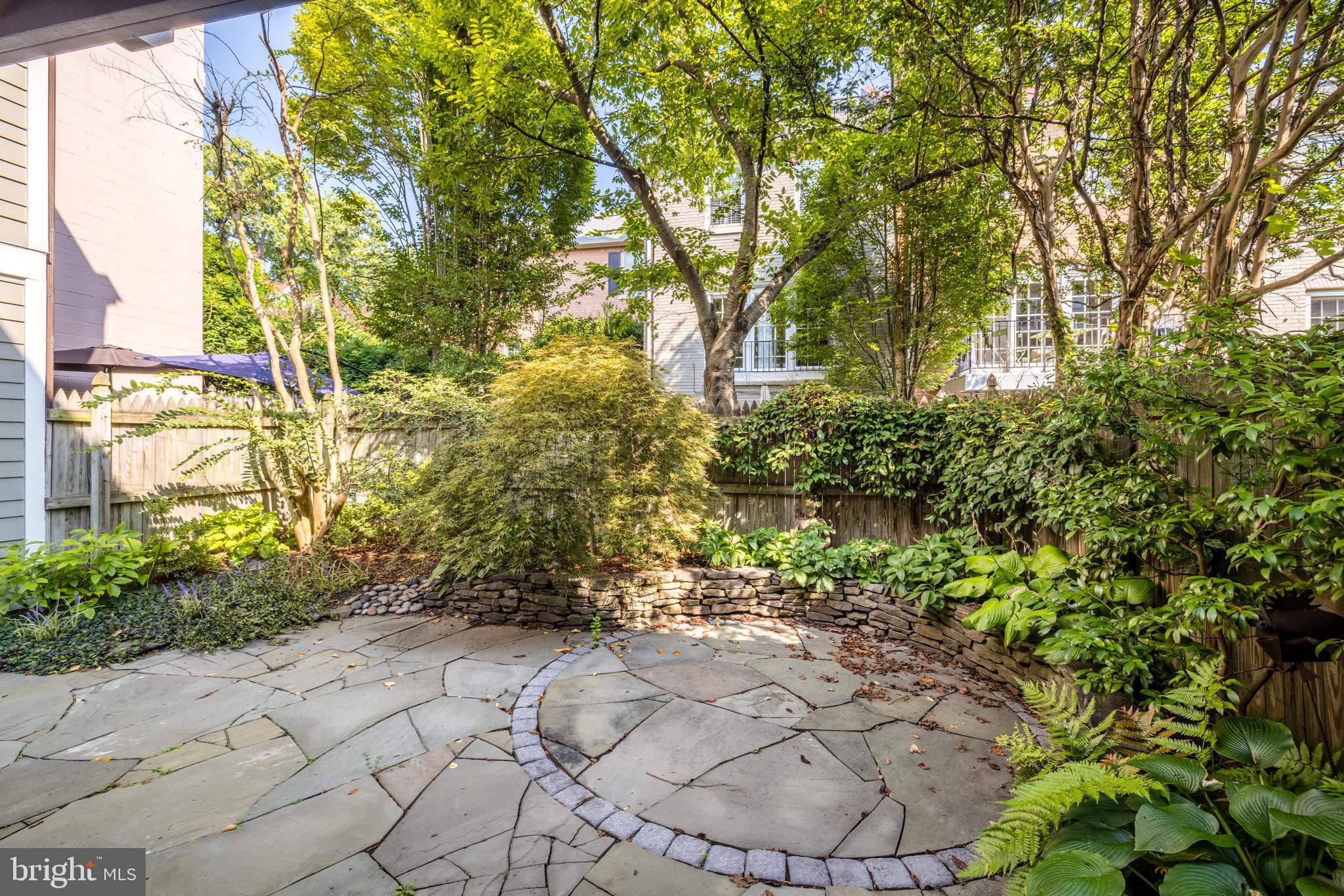 POMMANDER WALK - Residential