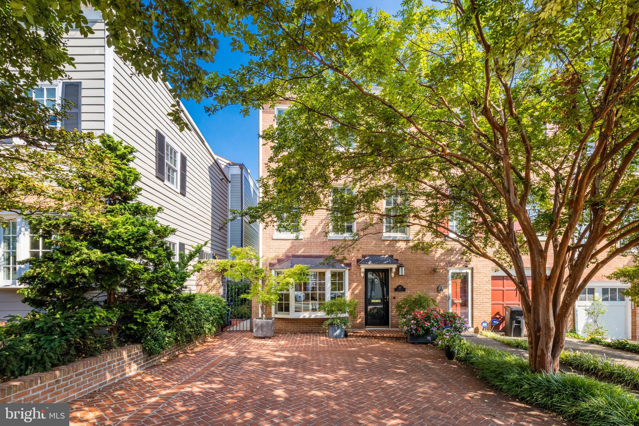 POMMANDER WALK - Residential