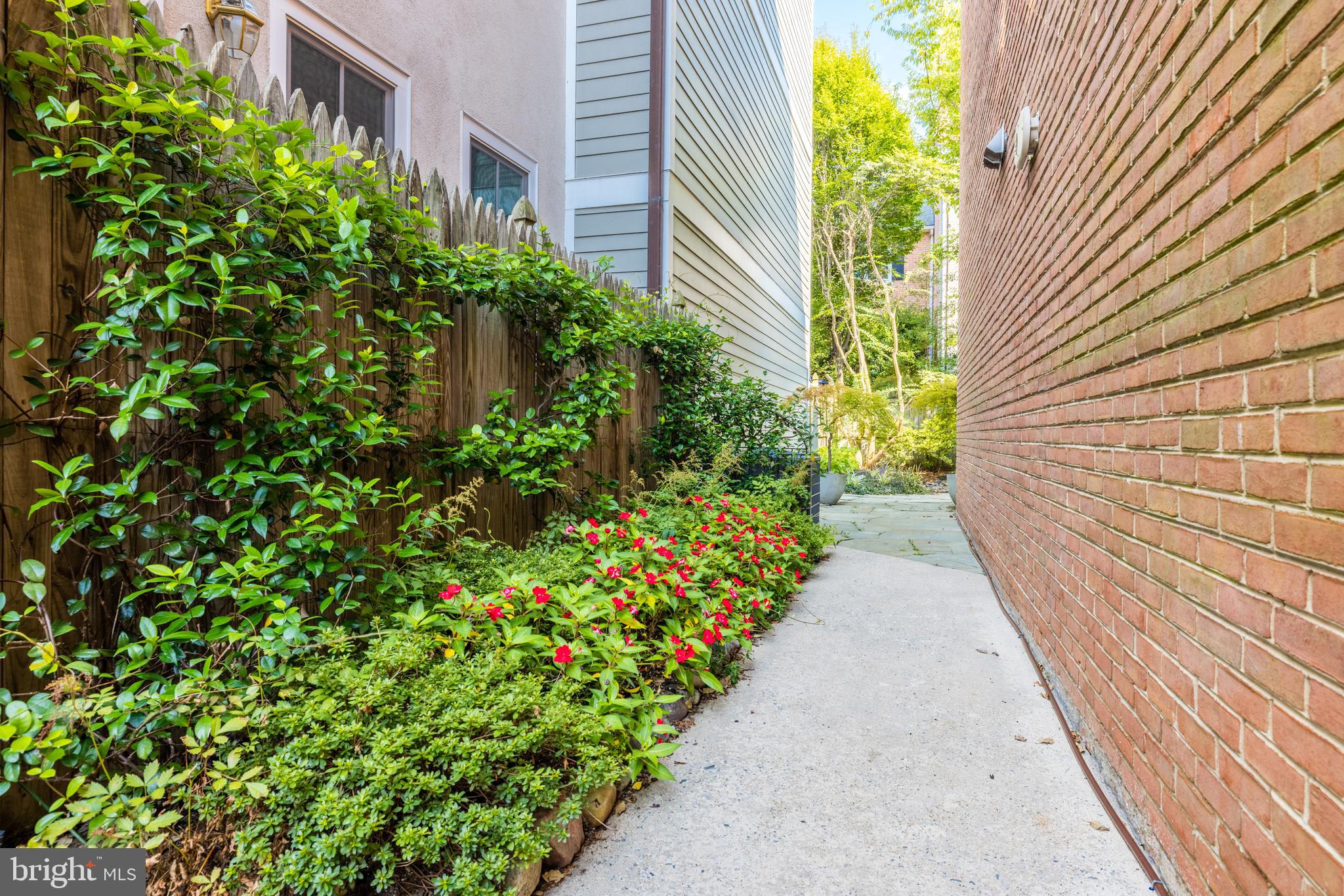 POMMANDER WALK - Residential