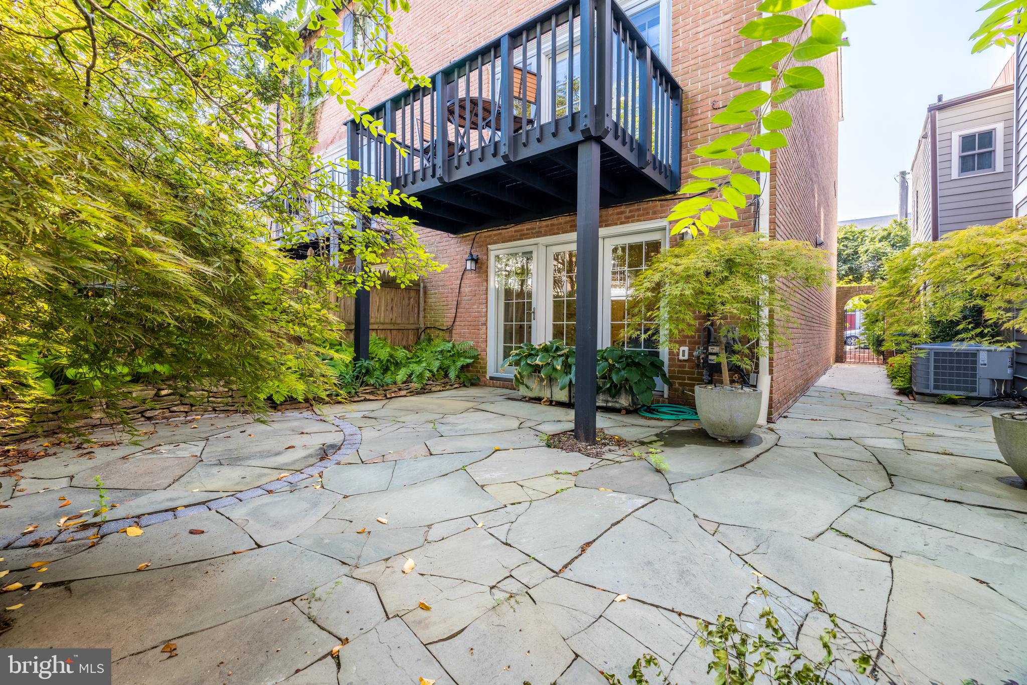 POMMANDER WALK - Residential