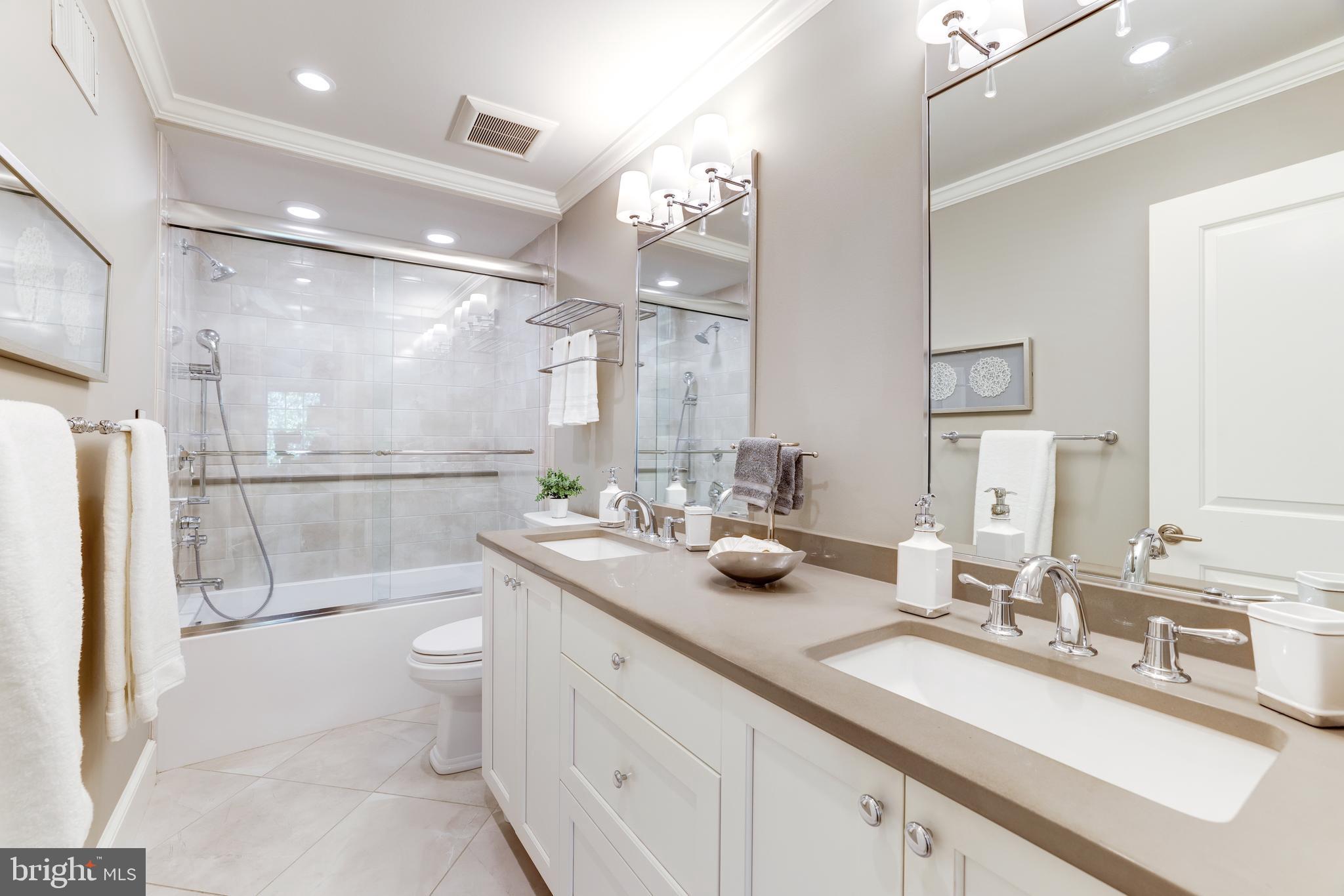 POMMANDER WALK - Residential