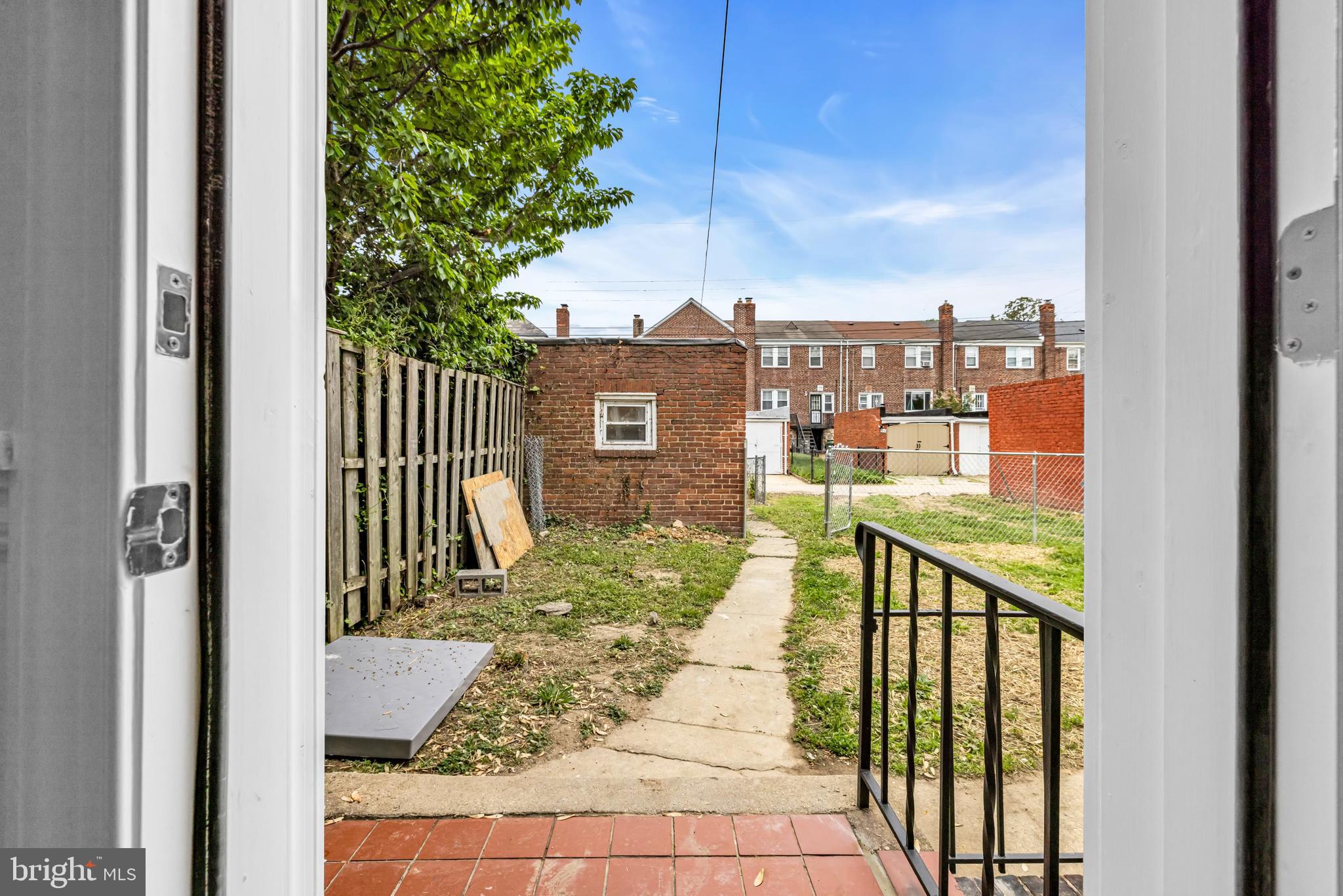 NORTHWOOD - Residential