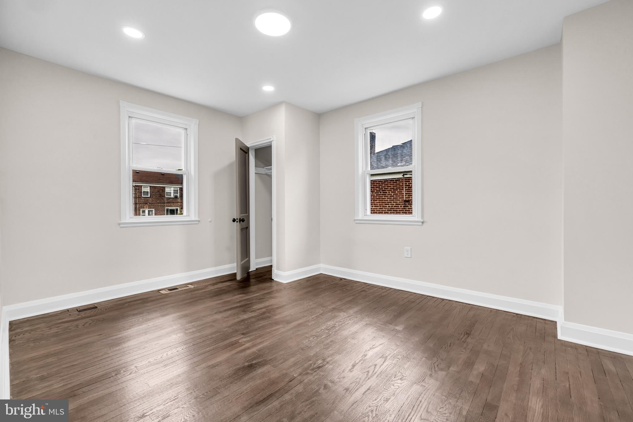 NORTHWOOD - Residential