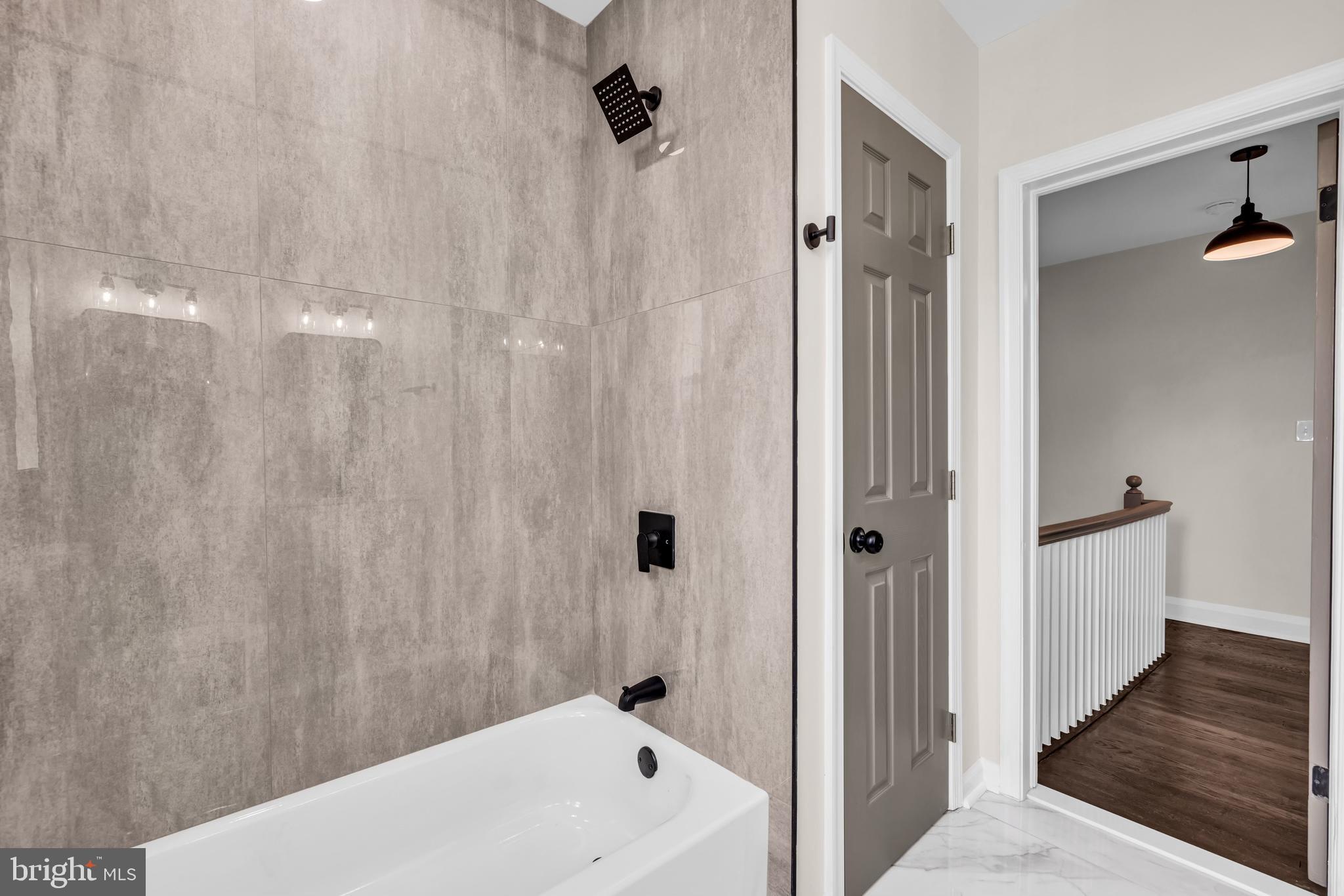 NORTHWOOD - Residential