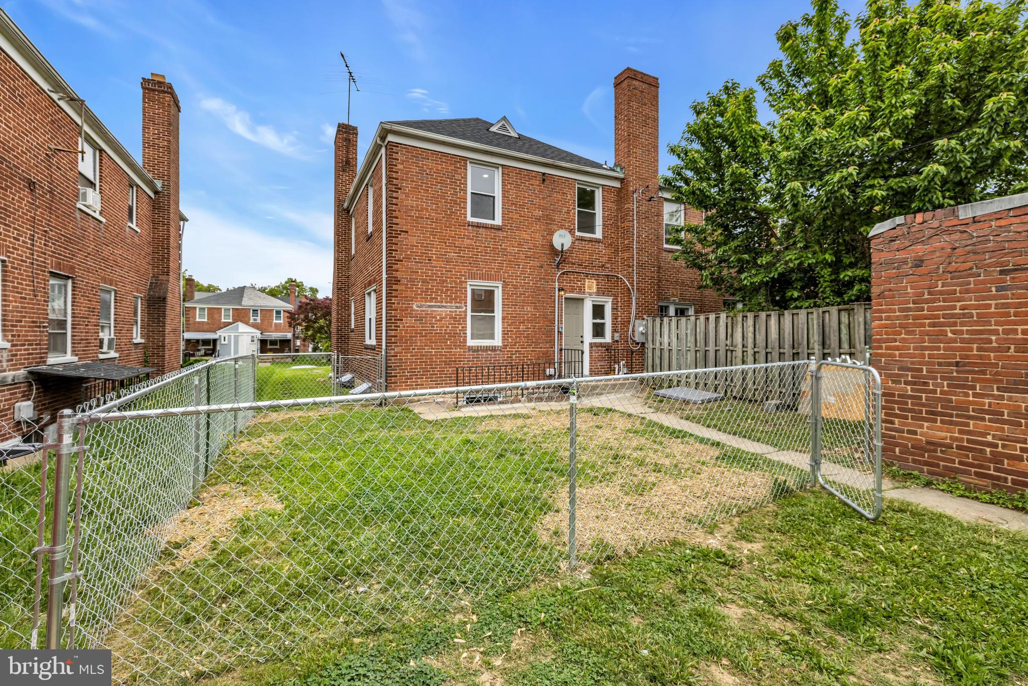 NORTHWOOD - Residential