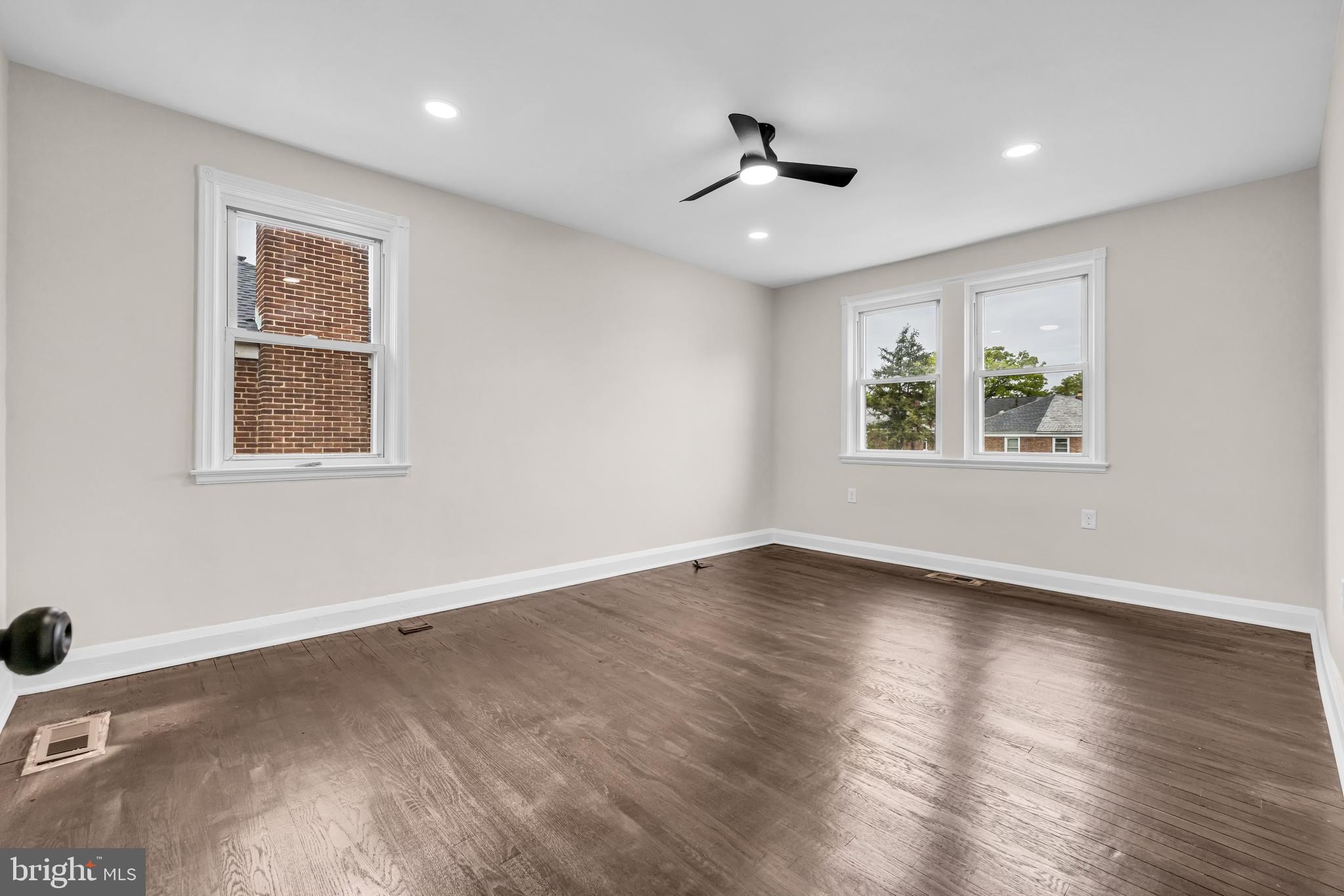 NORTHWOOD - Residential