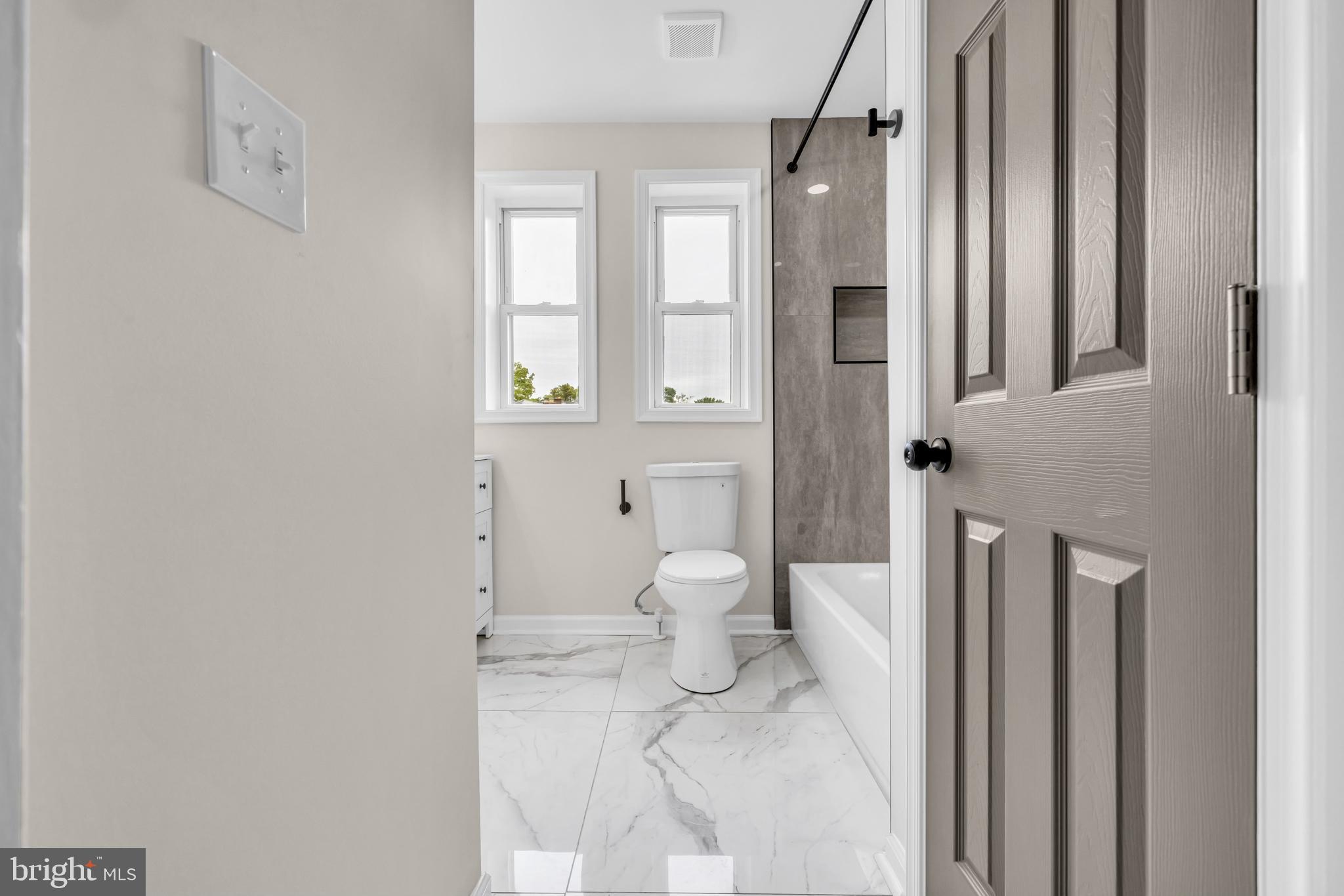 NORTHWOOD - Residential