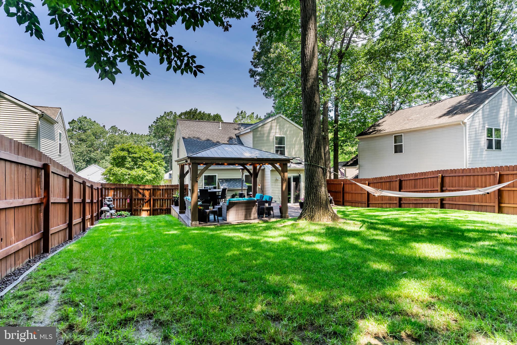 SUMMIT POINTE - Residential