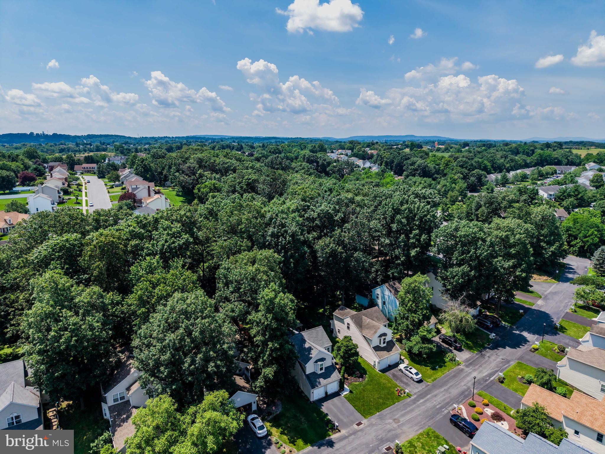 SUMMIT POINTE - Residential