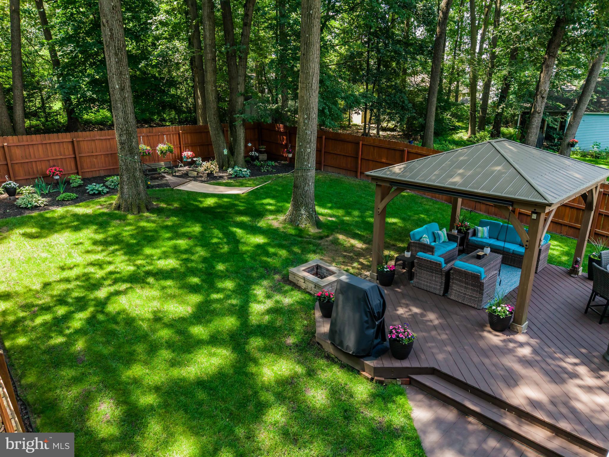 SUMMIT POINTE - Residential