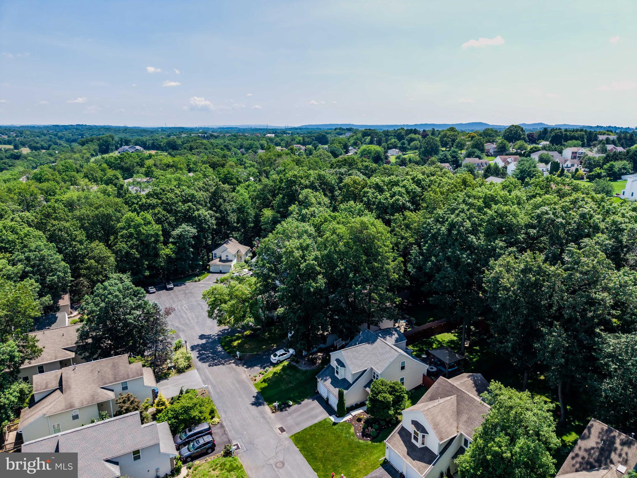 SUMMIT POINTE - Residential