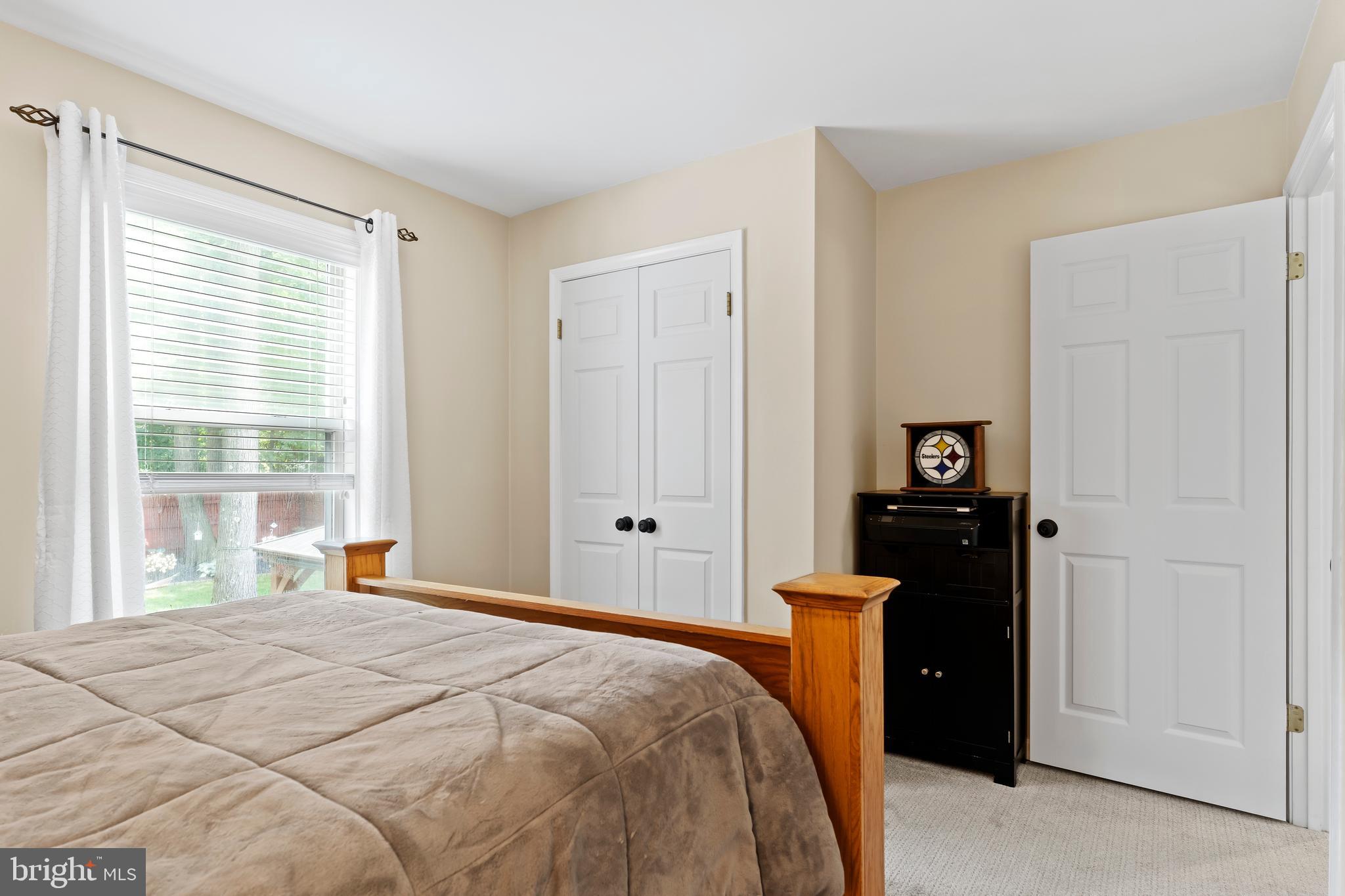 SUMMIT POINTE - Residential