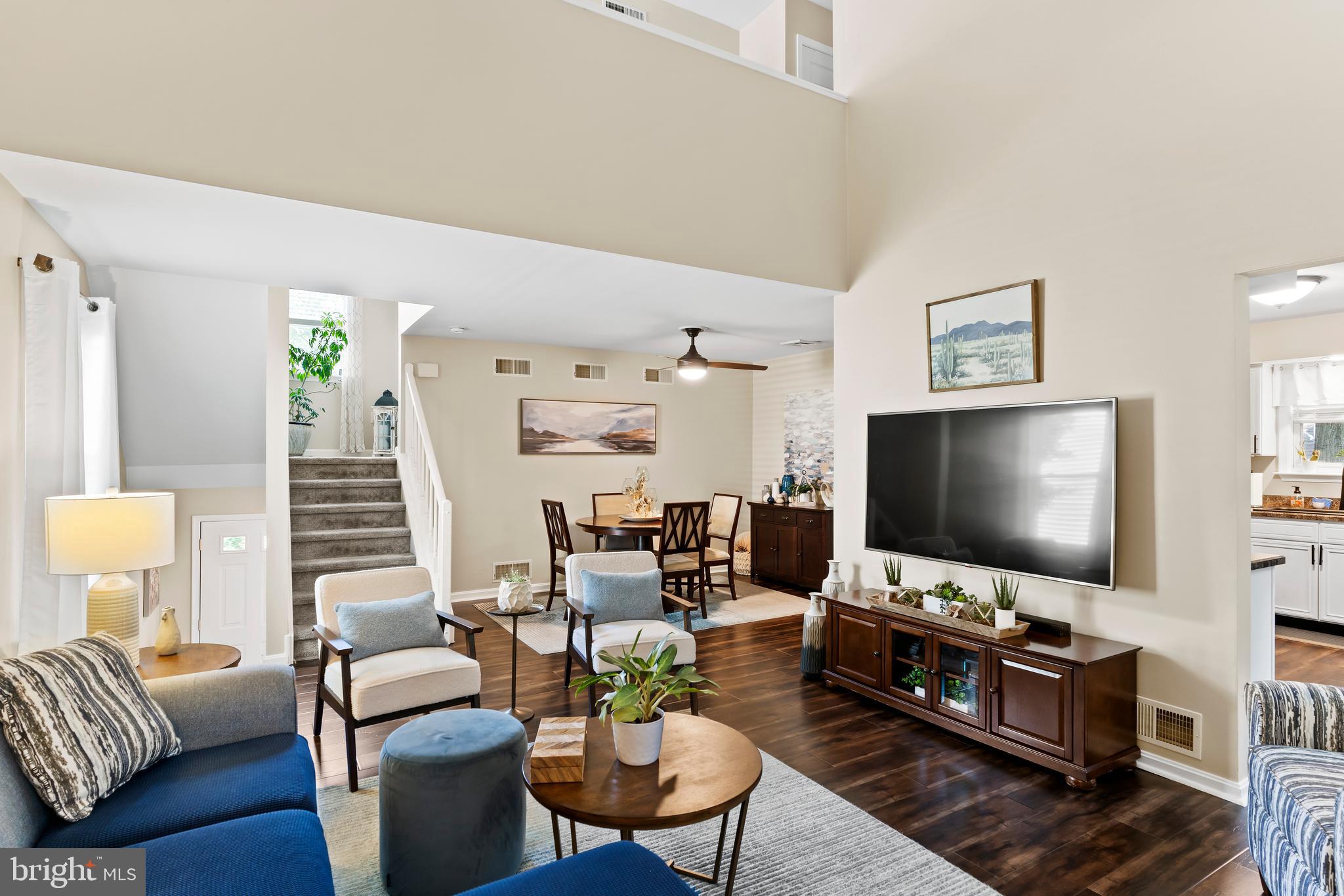 SUMMIT POINTE - Residential