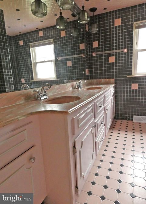 Tiny photo for 30 E Mill Street, PEDRICKTOWN, NJ 08067 (MLS # NJSA2018264)