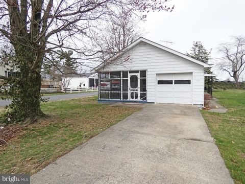 Tiny photo for 30 E Mill Street, PEDRICKTOWN, NJ 08067 (MLS # NJSA2018264)