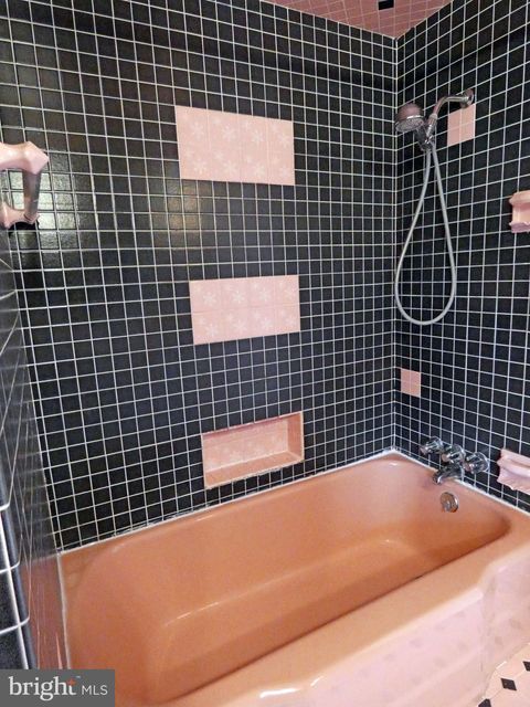 Tiny photo for 30 E Mill Street, PEDRICKTOWN, NJ 08067 (MLS # NJSA2018264)