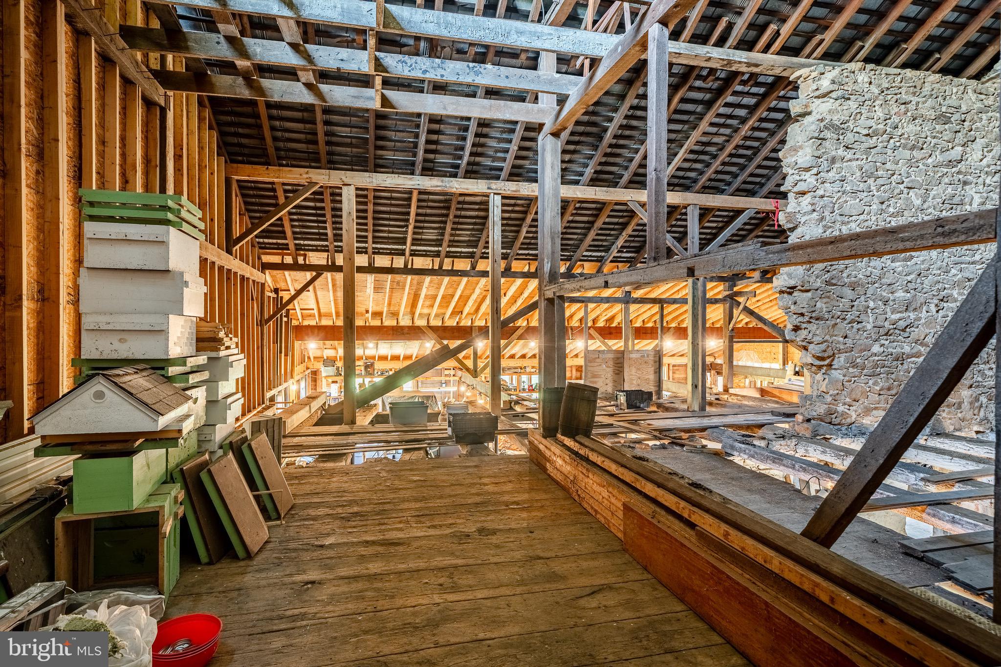 FIELDSTONE FARM - Residential