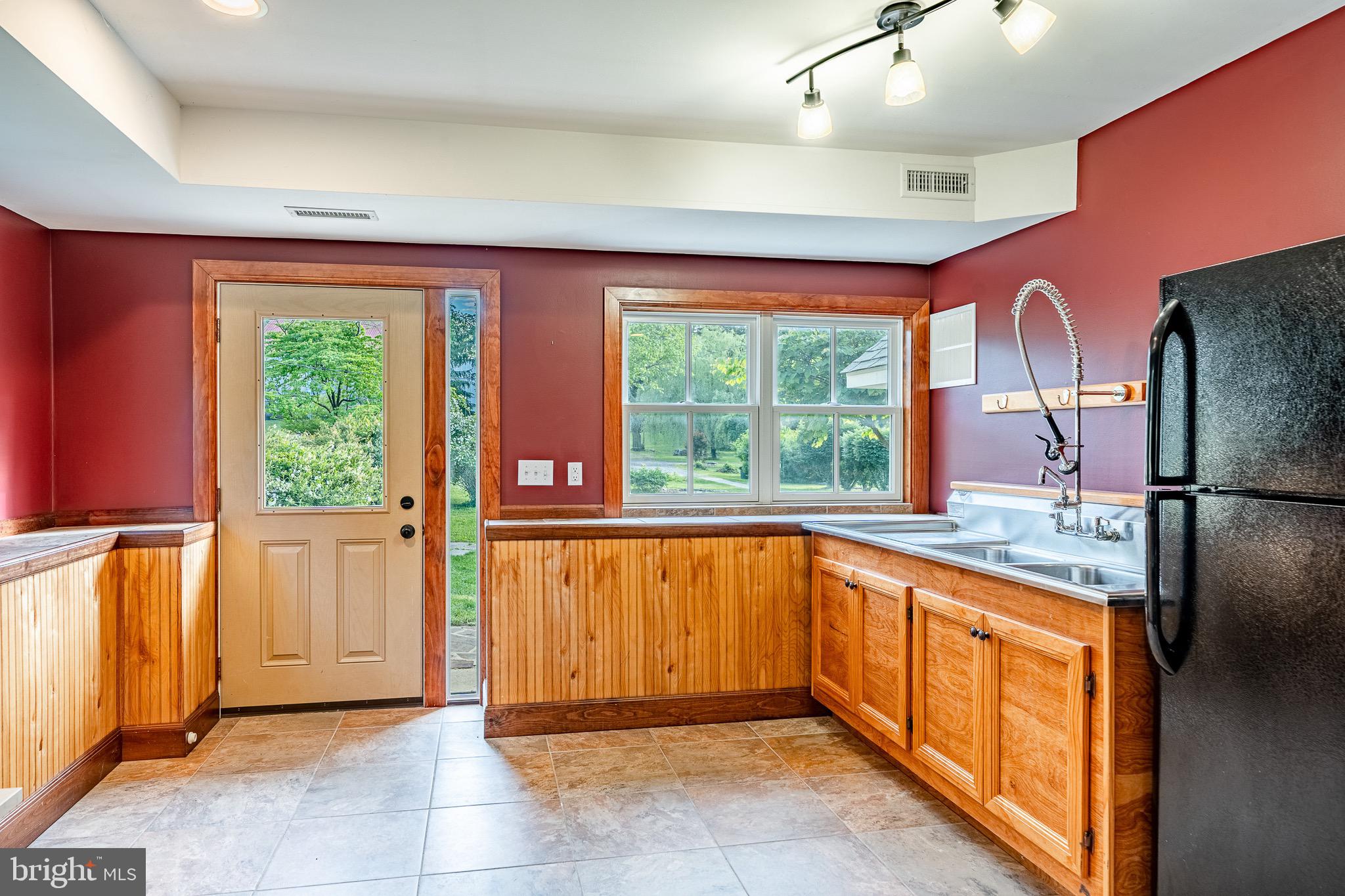 FIELDSTONE FARM - Residential