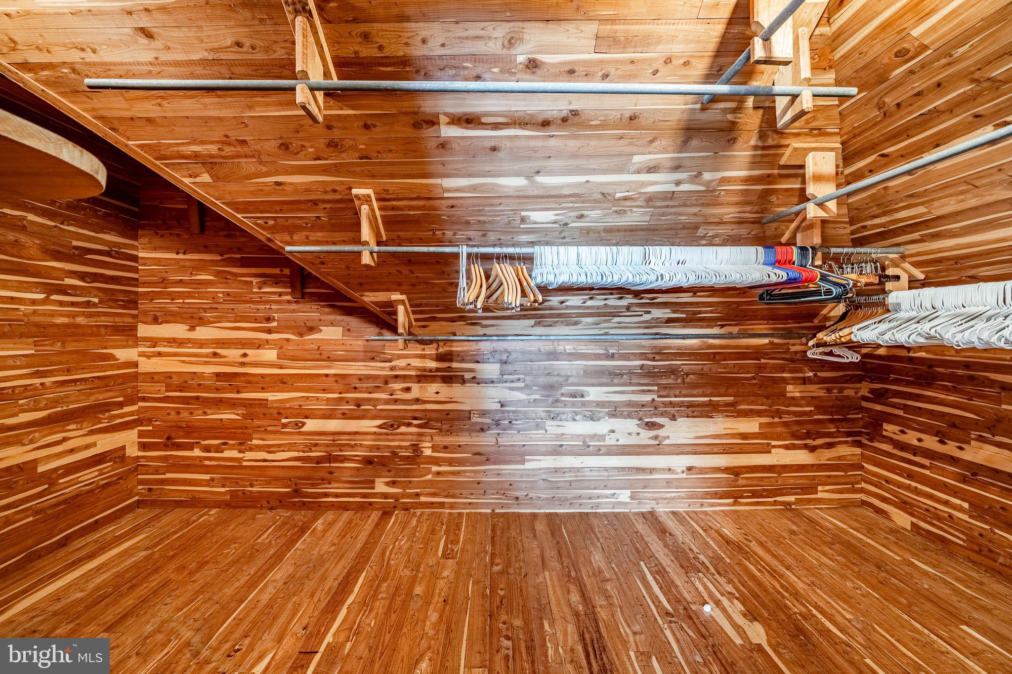 FIELDSTONE FARM - Residential