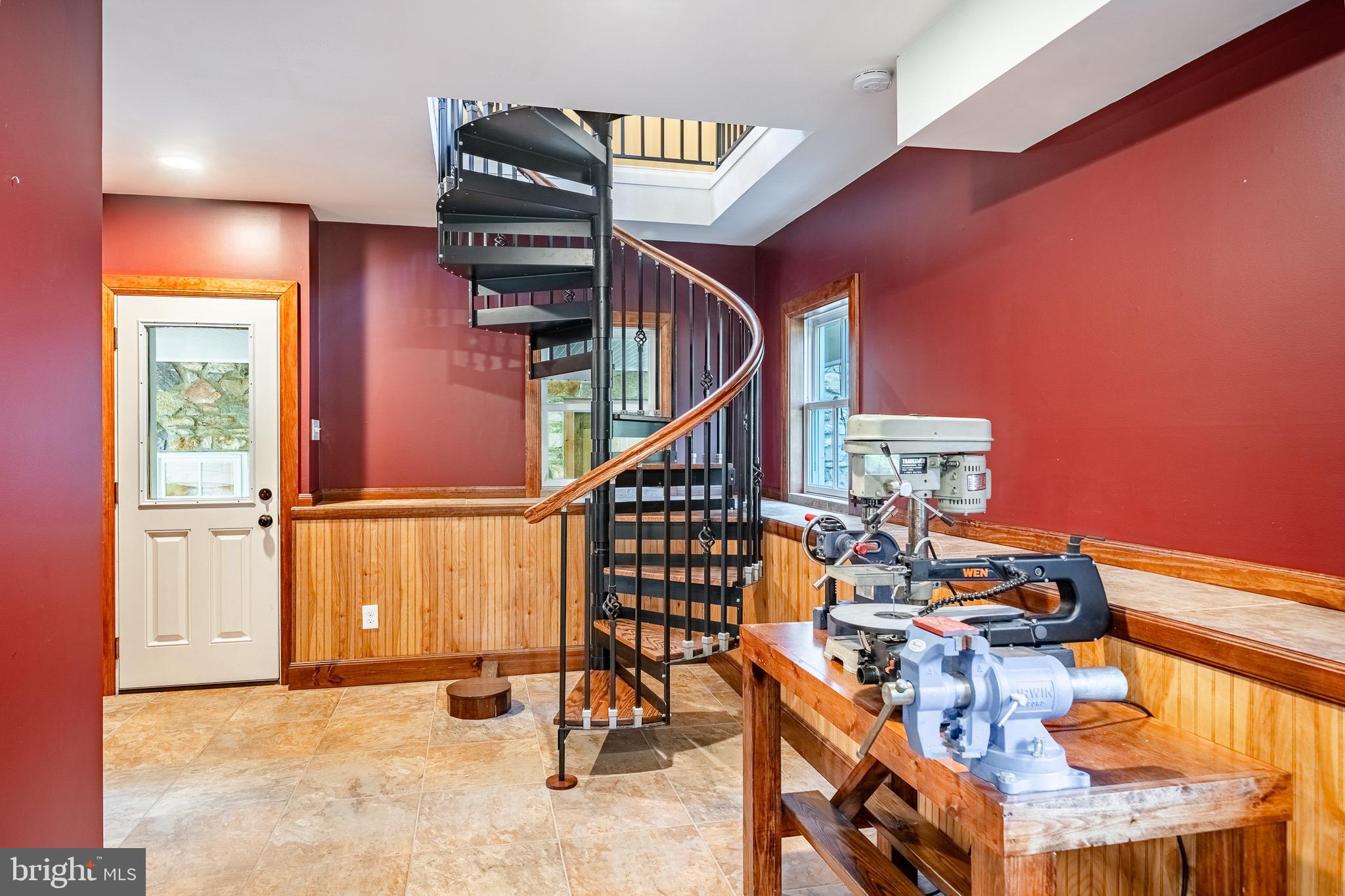 FIELDSTONE FARM - Residential