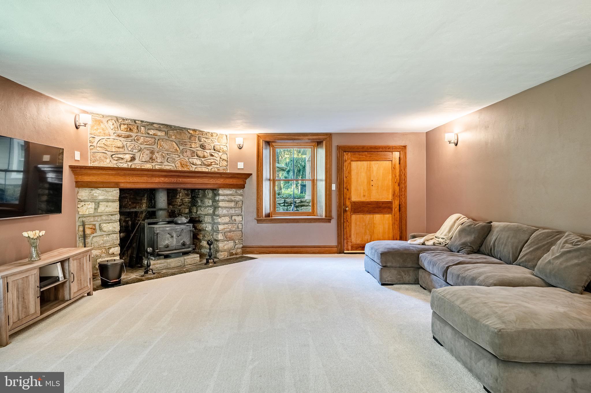 FIELDSTONE FARM - Residential