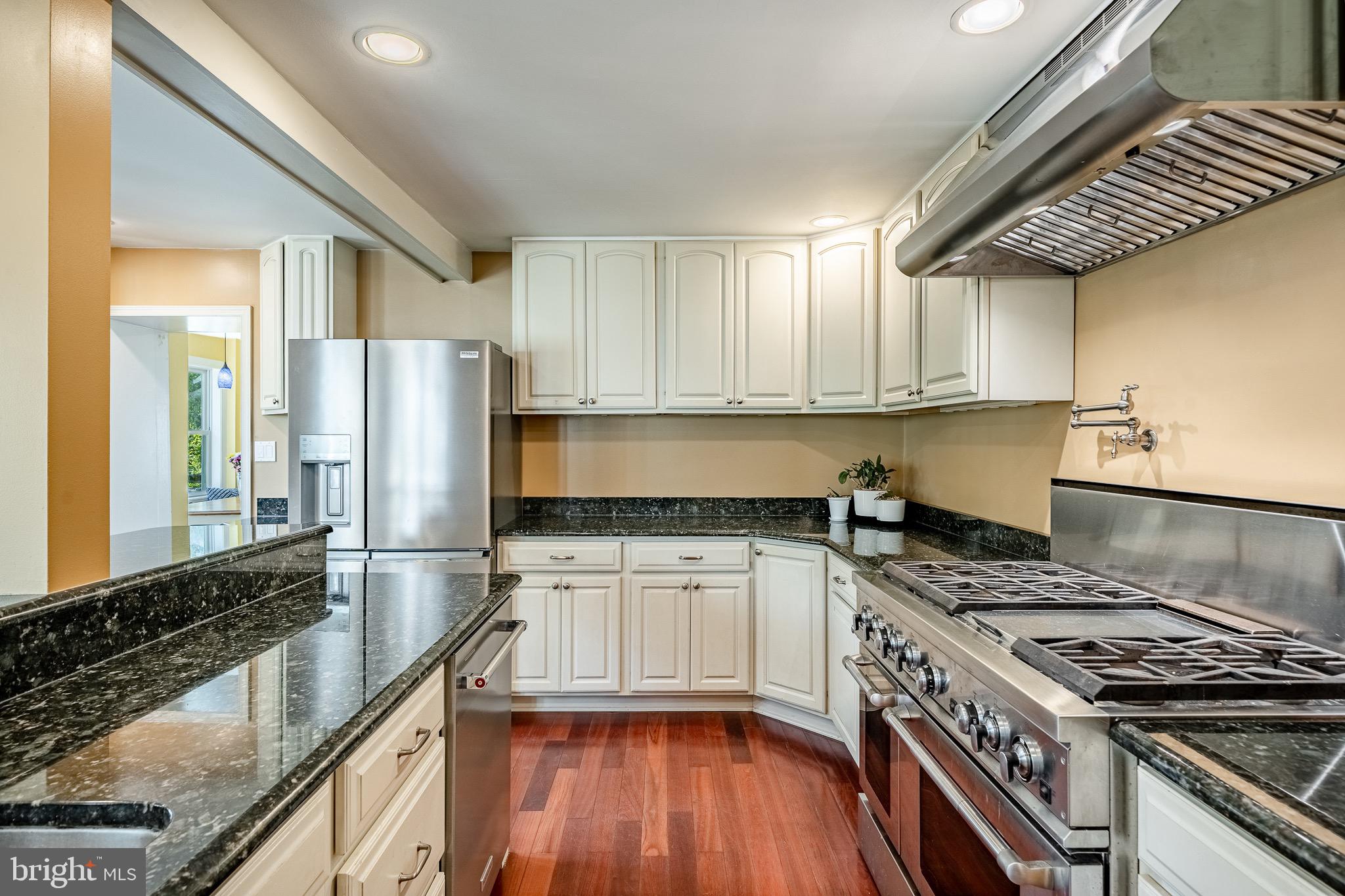 FIELDSTONE FARM - Residential