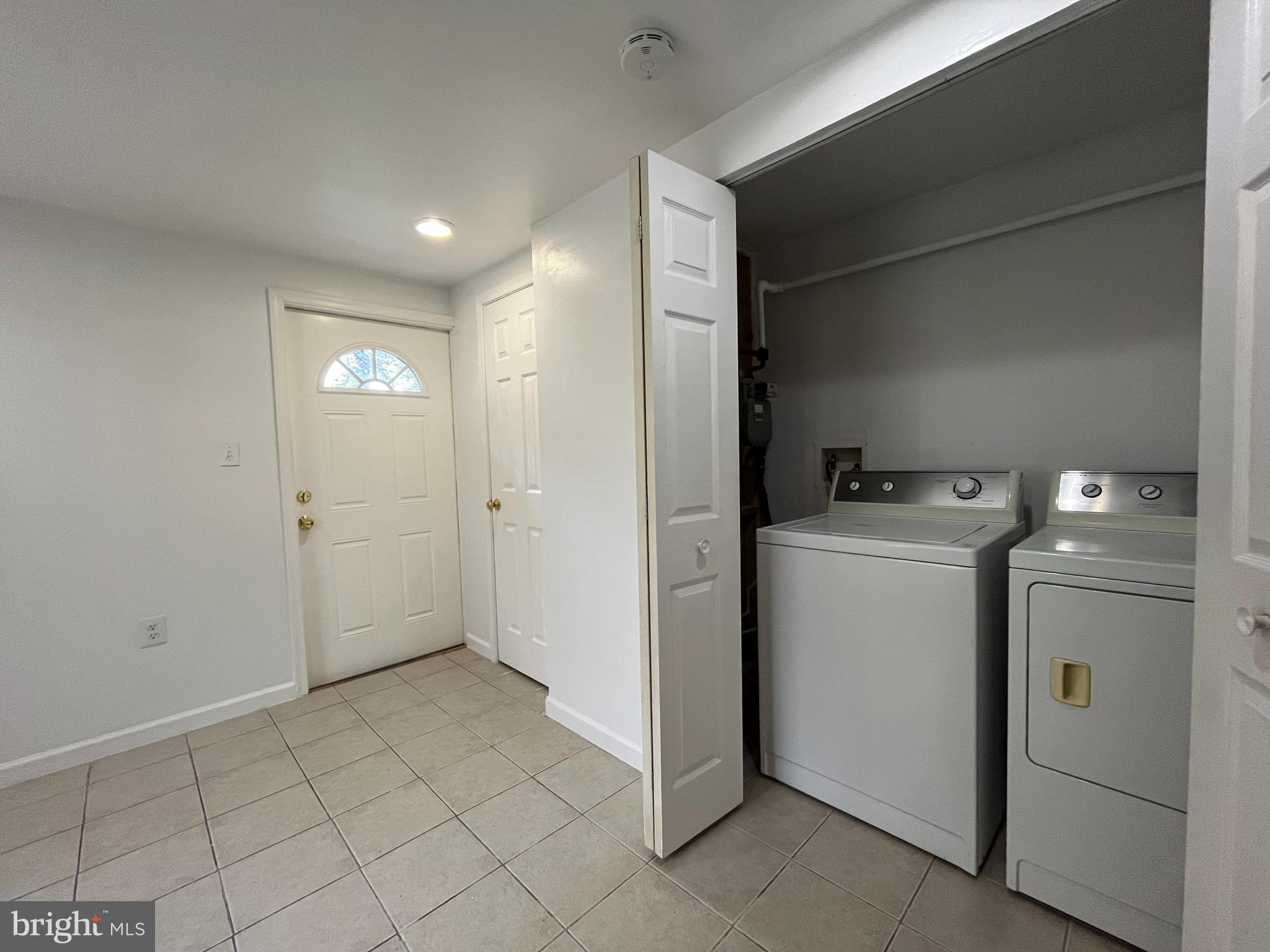 ROCKCREST - Residential Lease