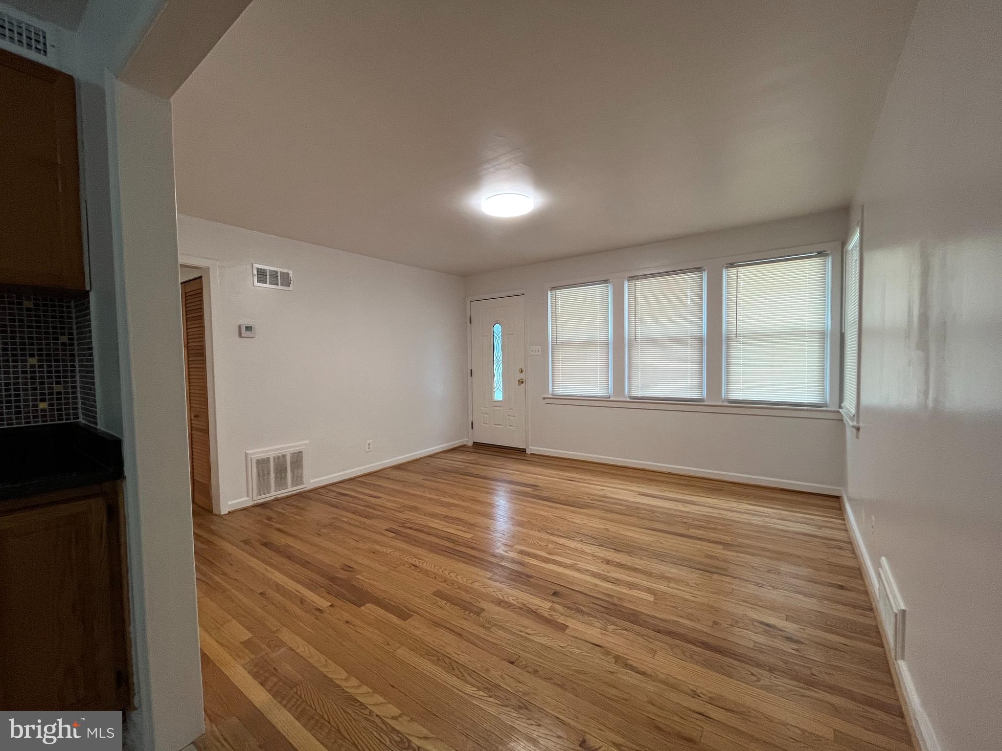 ROCKCREST - Residential Lease