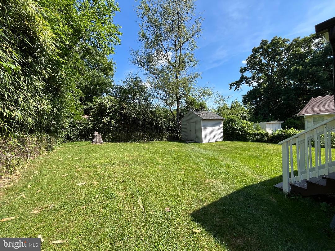 ROCKCREST - Residential Lease