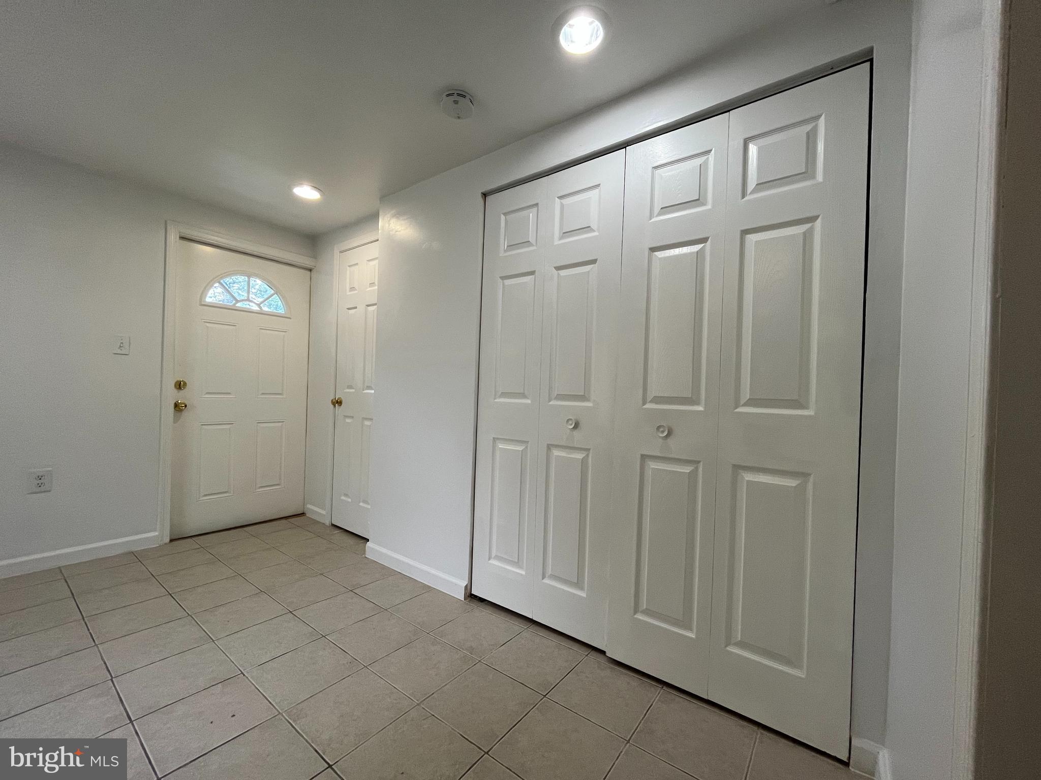 ROCKCREST - Residential Lease