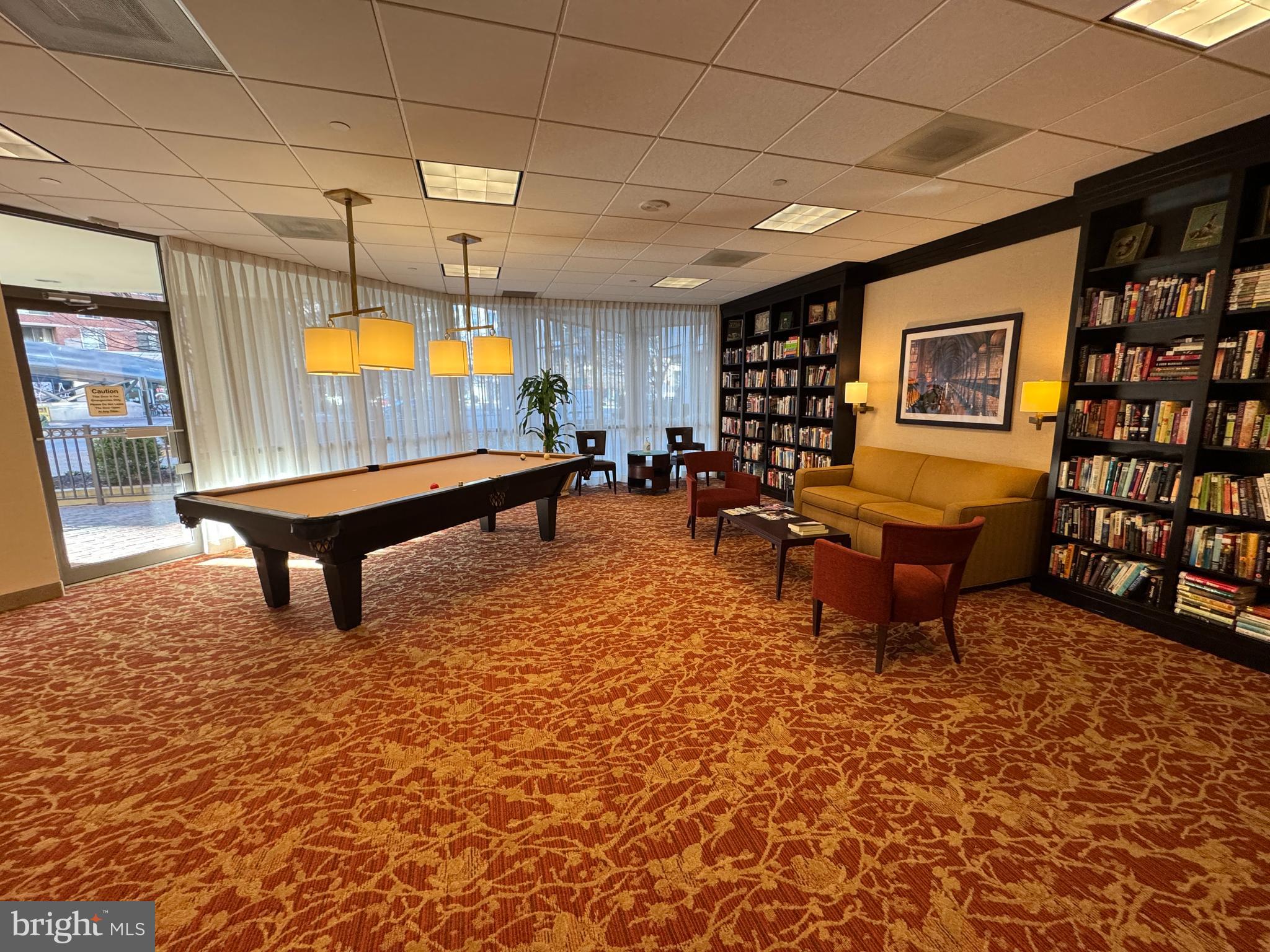 VIRGINIA SQUARE - Residential