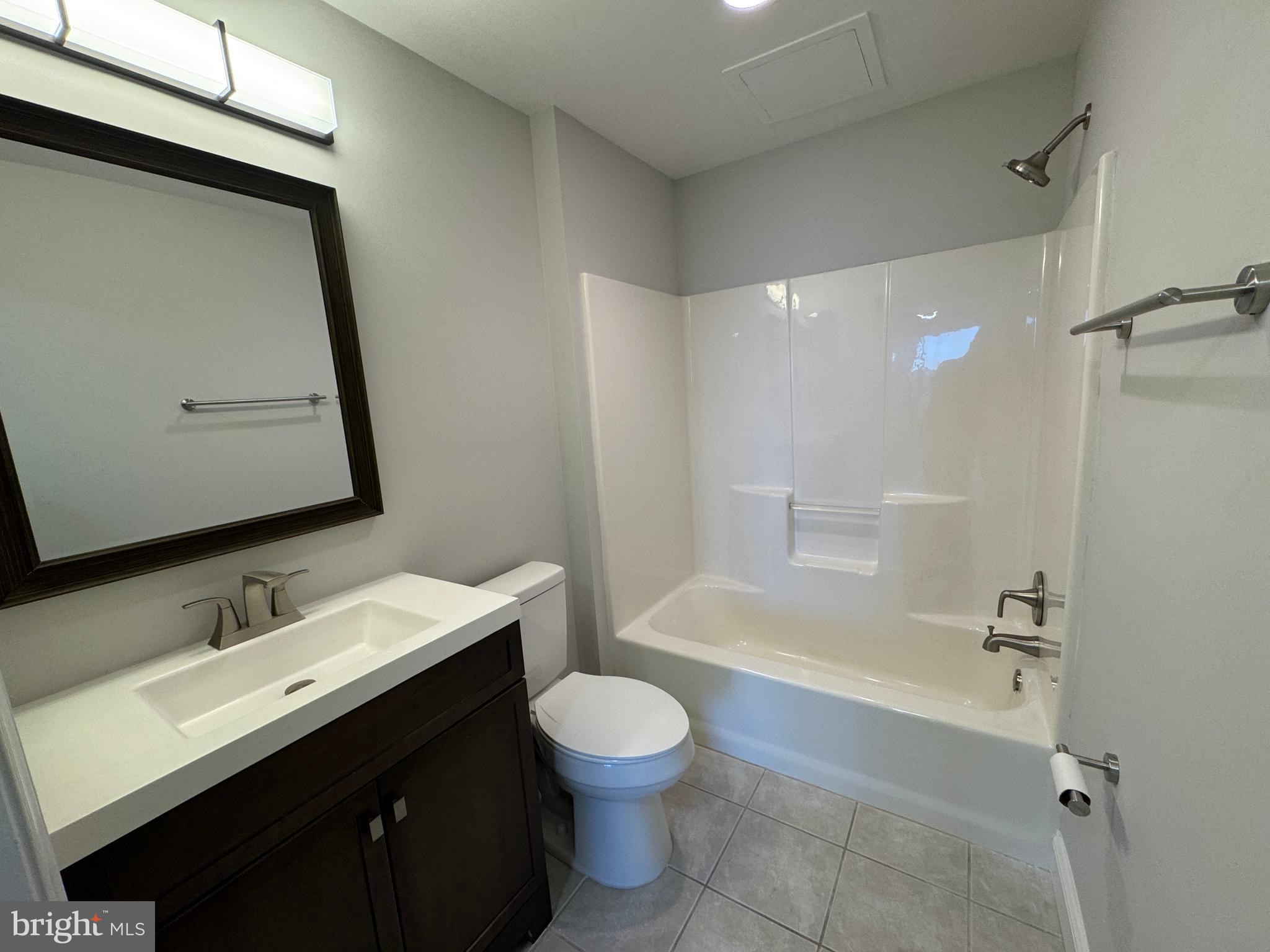 VIRGINIA SQUARE - Residential