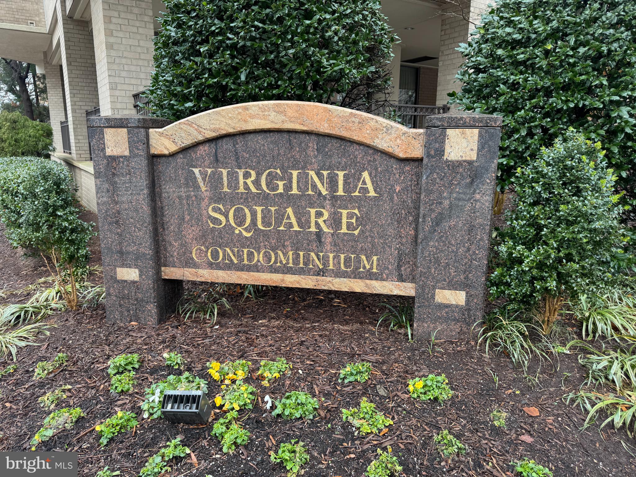 VIRGINIA SQUARE - Residential