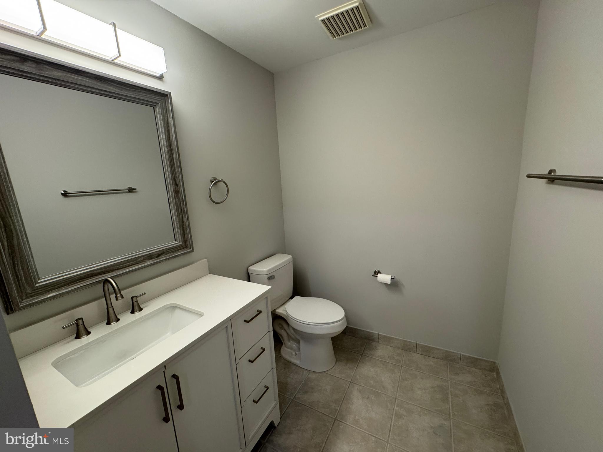 VIRGINIA SQUARE - Residential