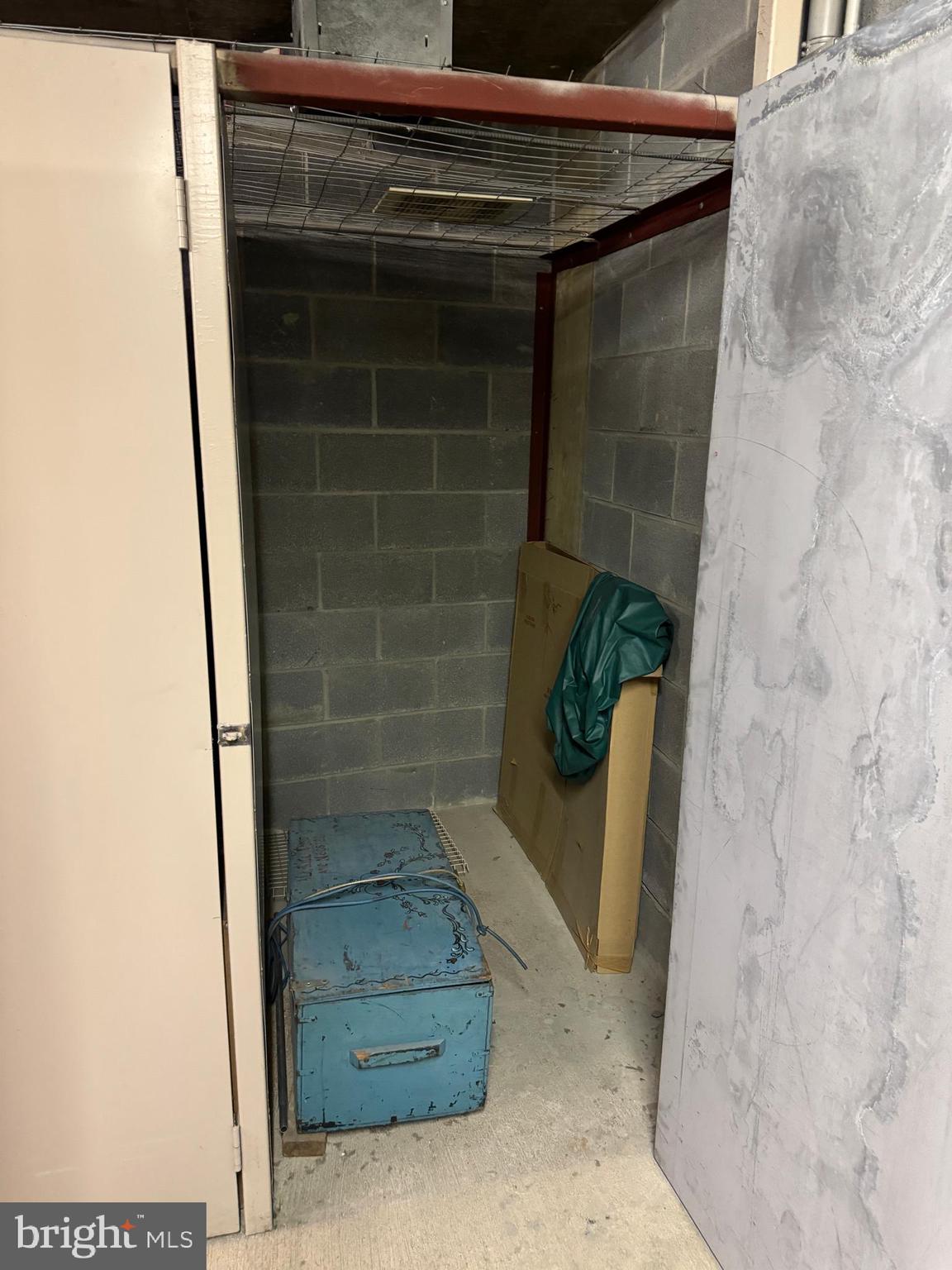 VIRGINIA SQUARE - Residential