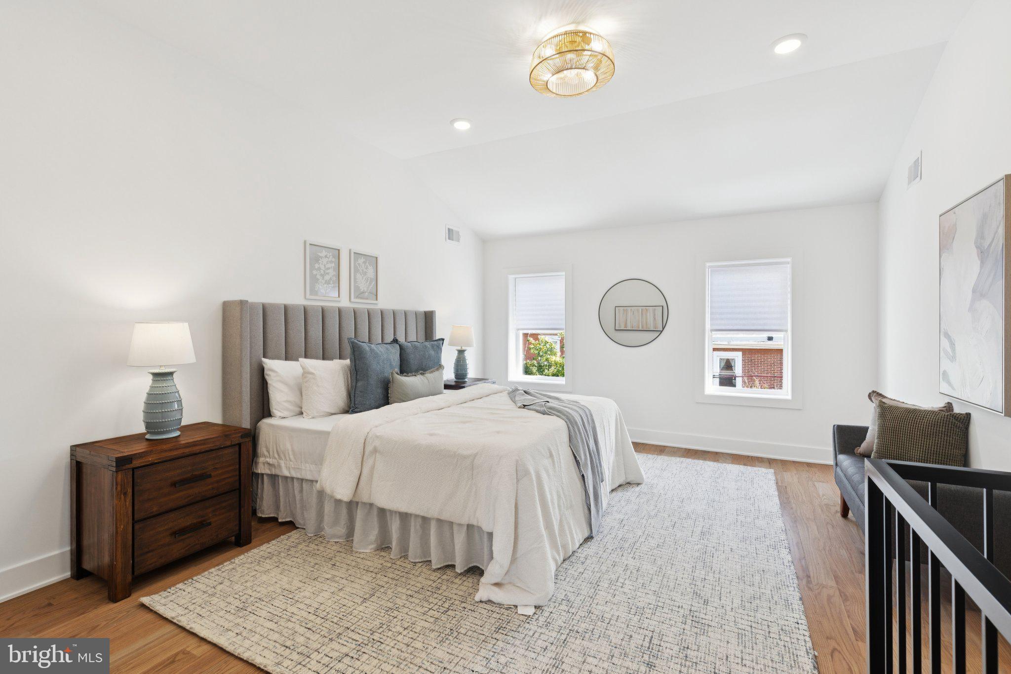 EAST FALLS - Residential