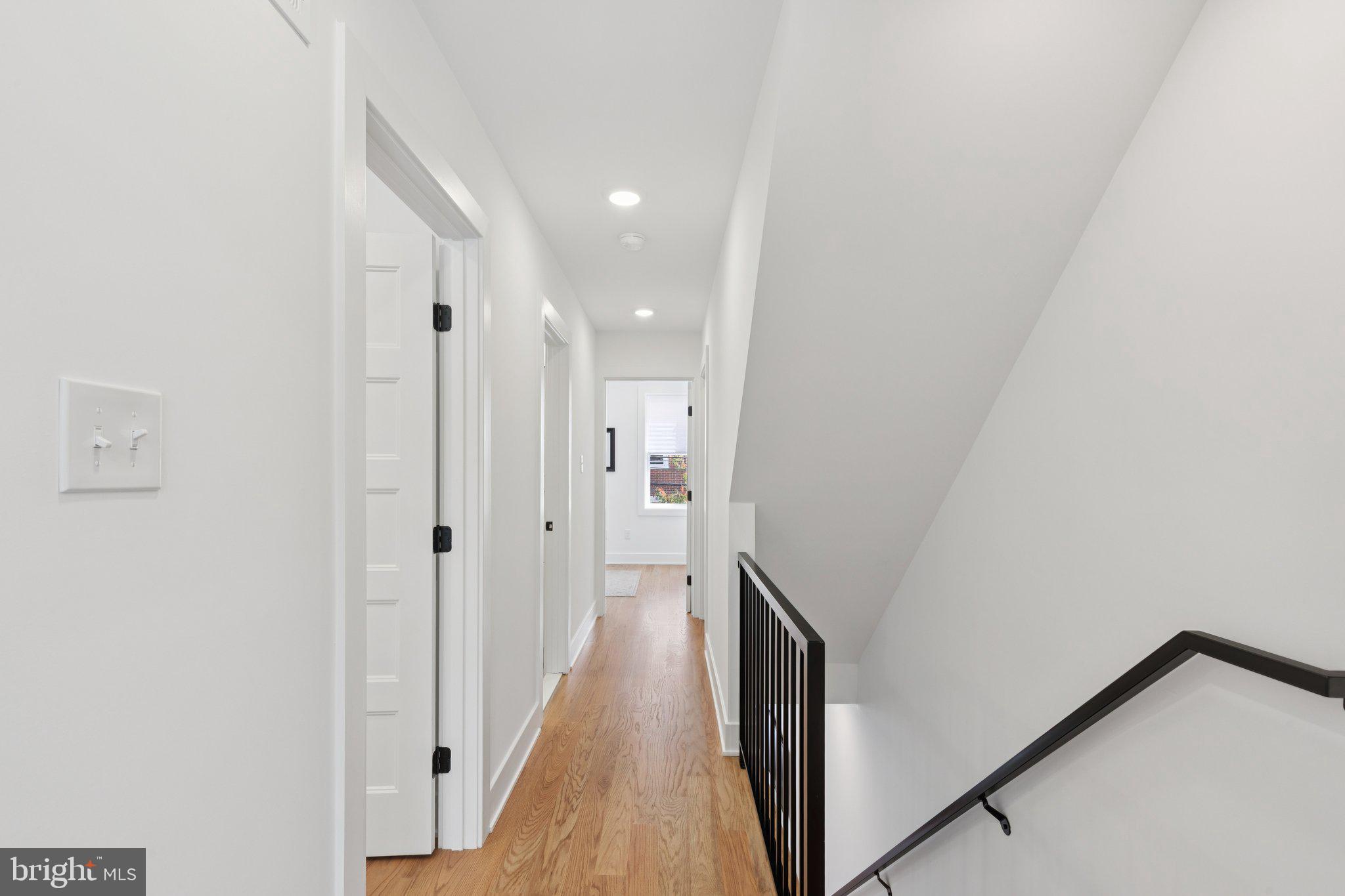 EAST FALLS - Residential