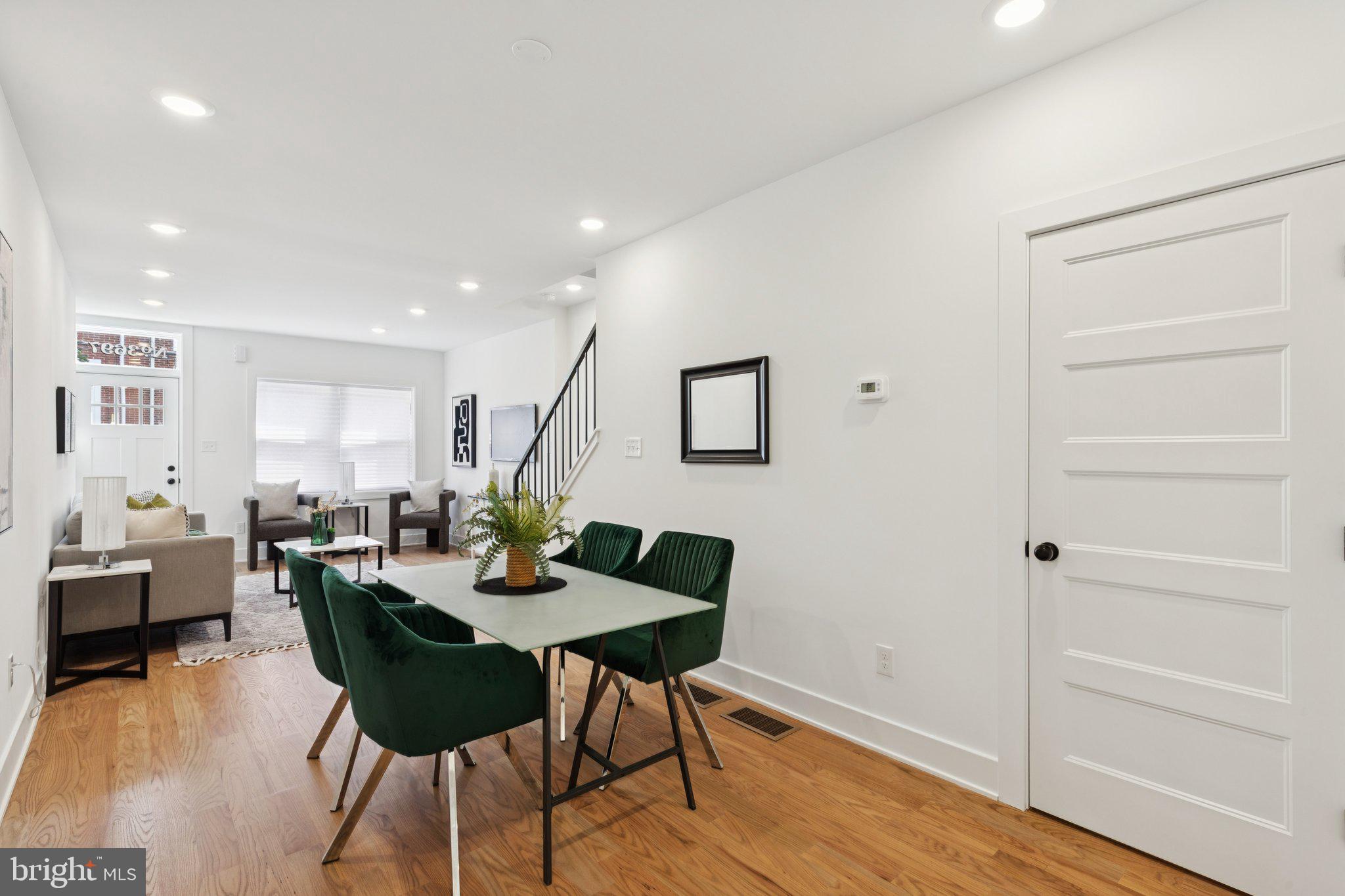 EAST FALLS - Residential