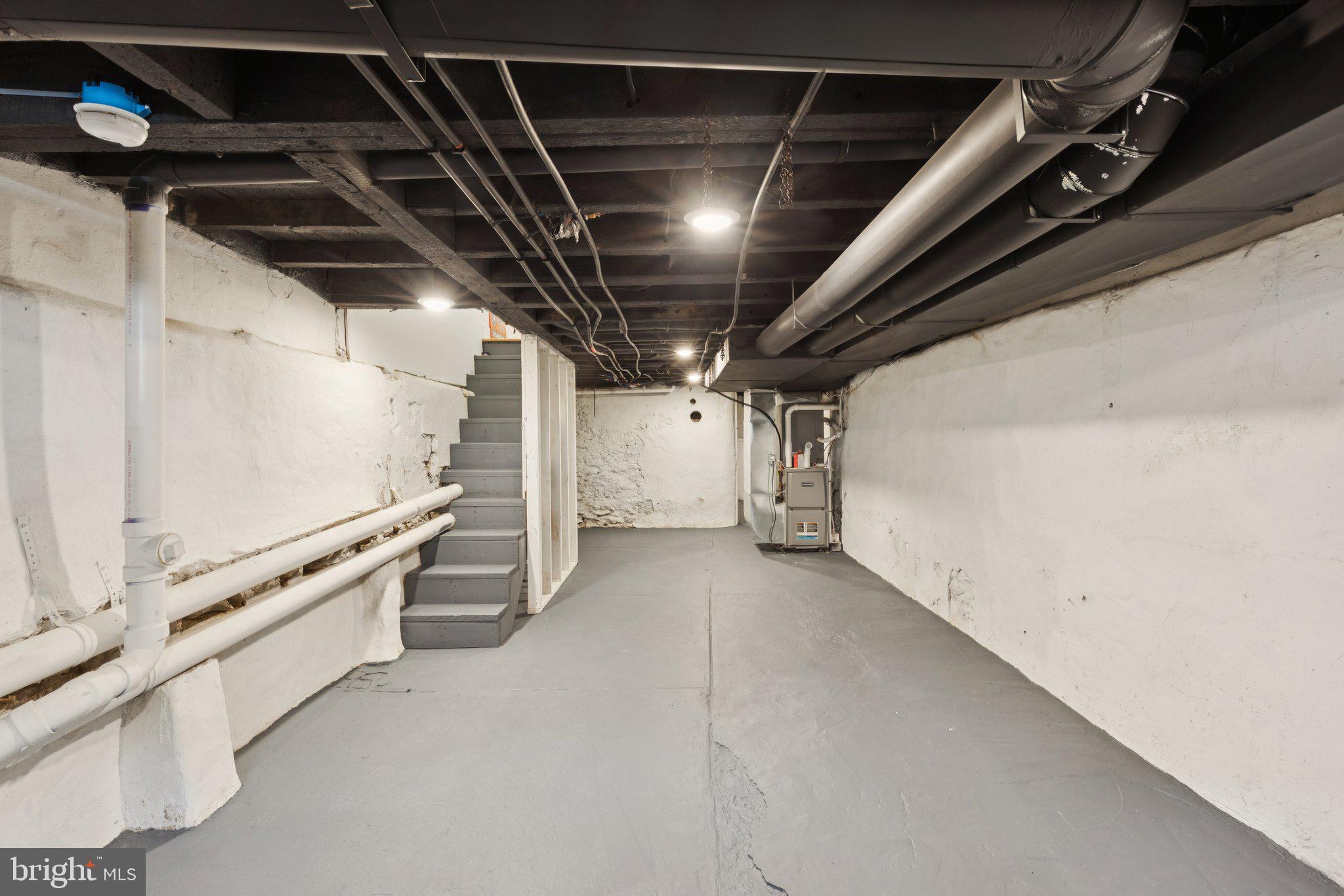 EAST FALLS - Residential