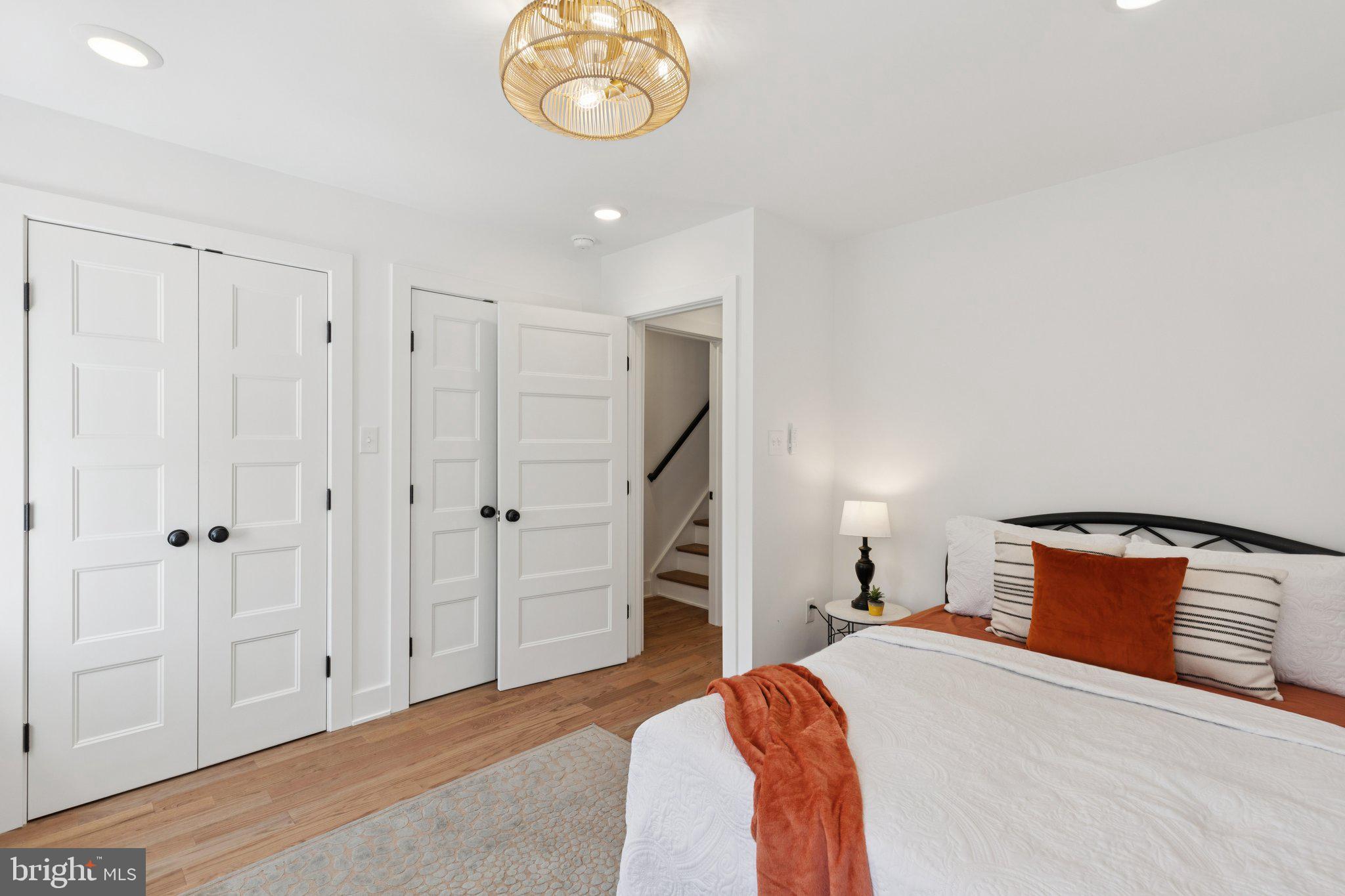 EAST FALLS - Residential